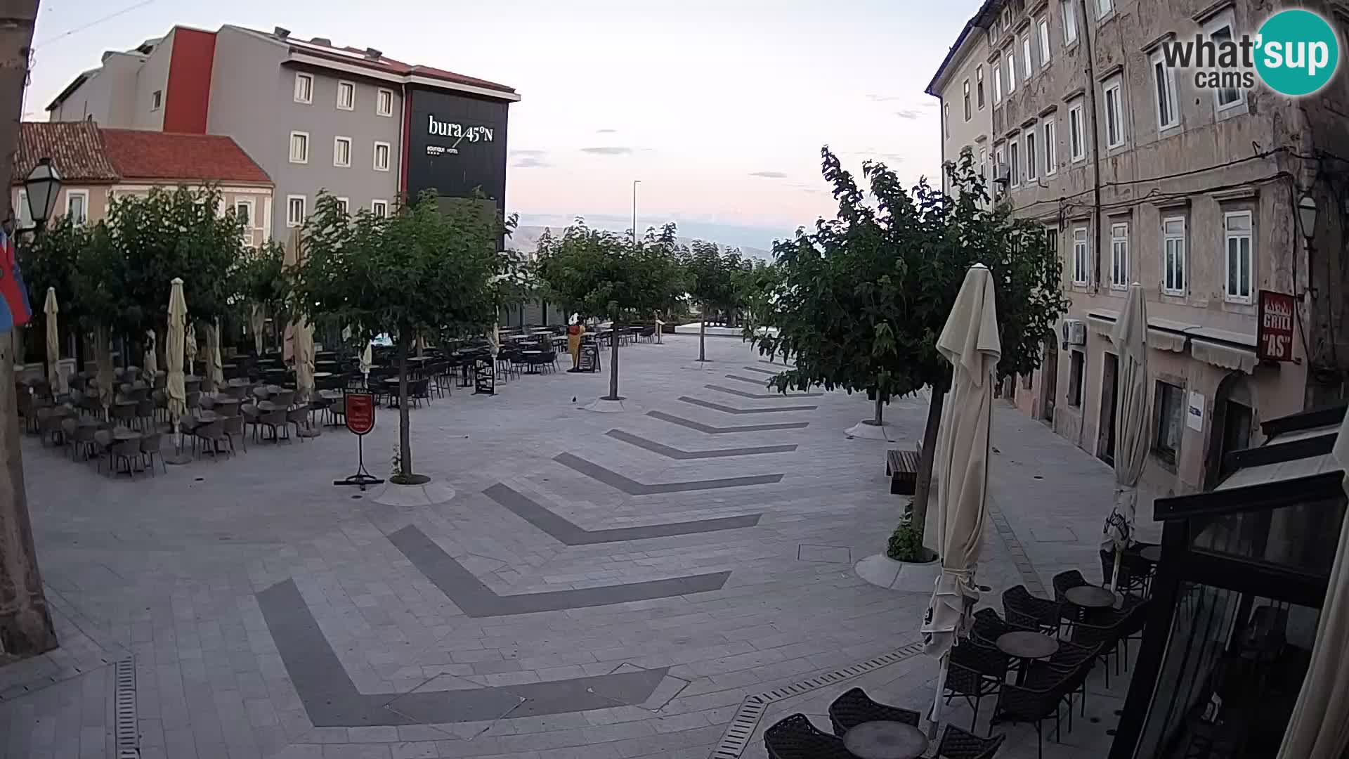 Center mesta Senj – Pavlinski trg – spletne kamere Dalmacija
