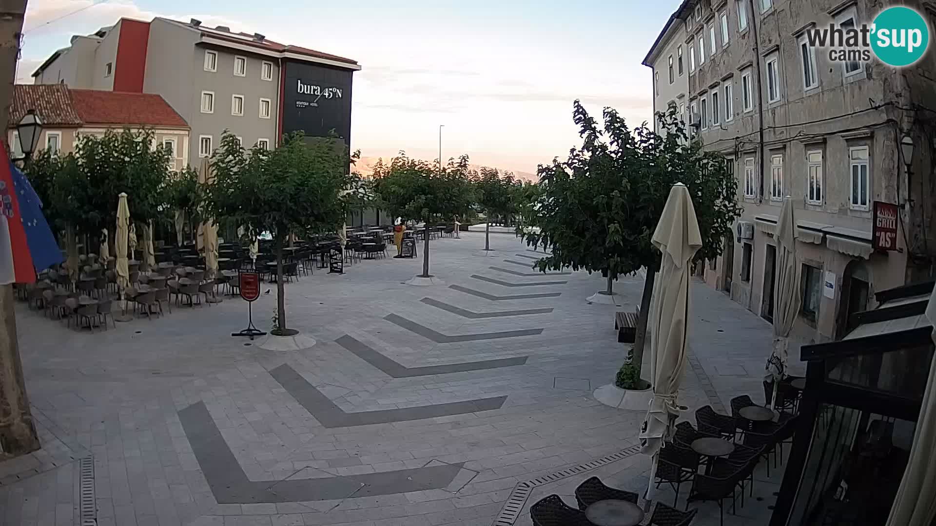 Zentrum der Stadt Senj – Pavlin platz – Live Cam Dalmatia