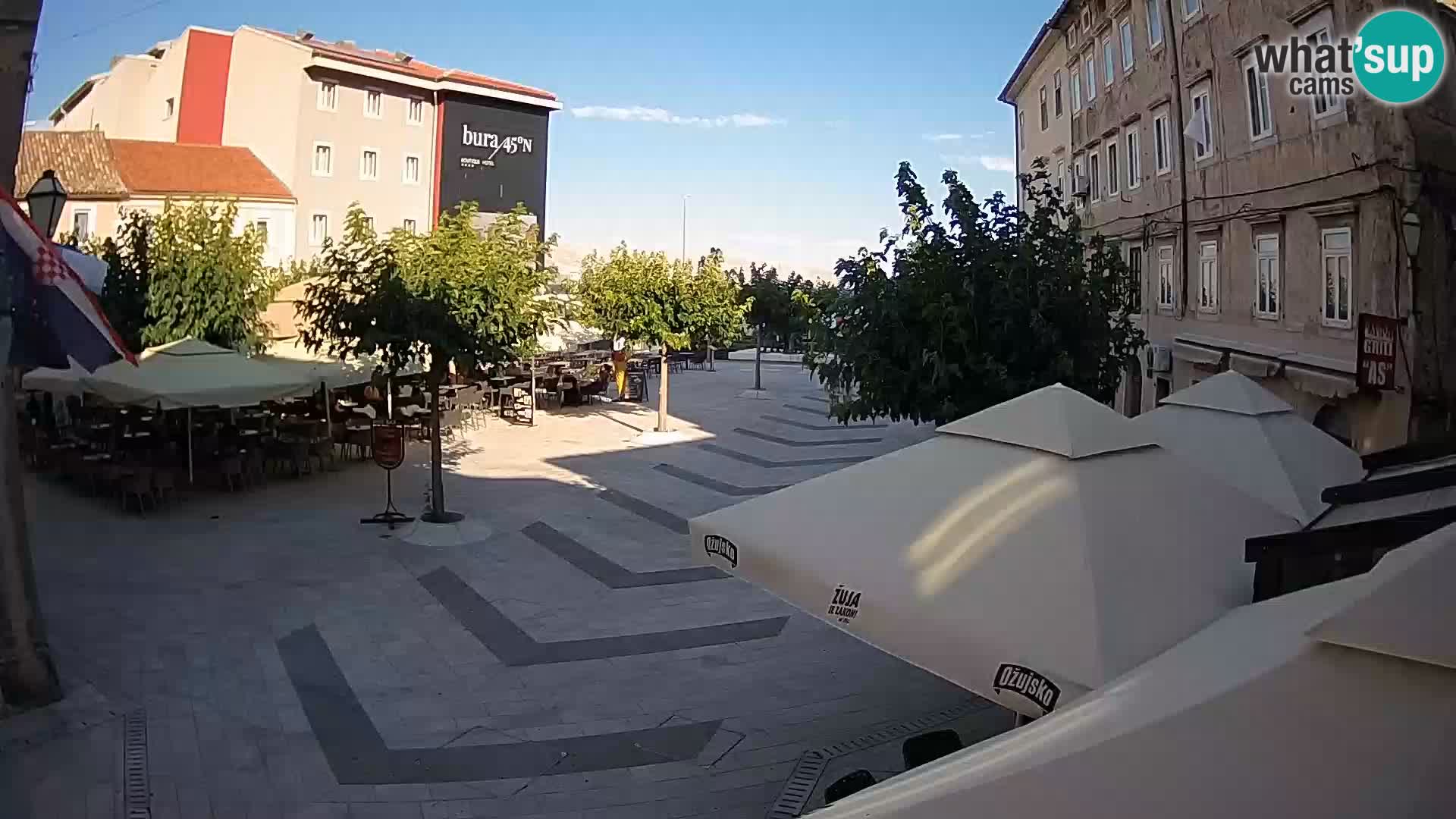 Center mesta Senj – Pavlinski trg – spletne kamere Dalmacija