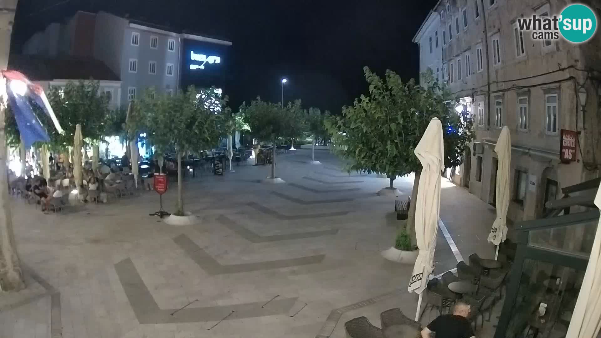 Center mesta Senj – Pavlinski trg – spletne kamere Dalmacija