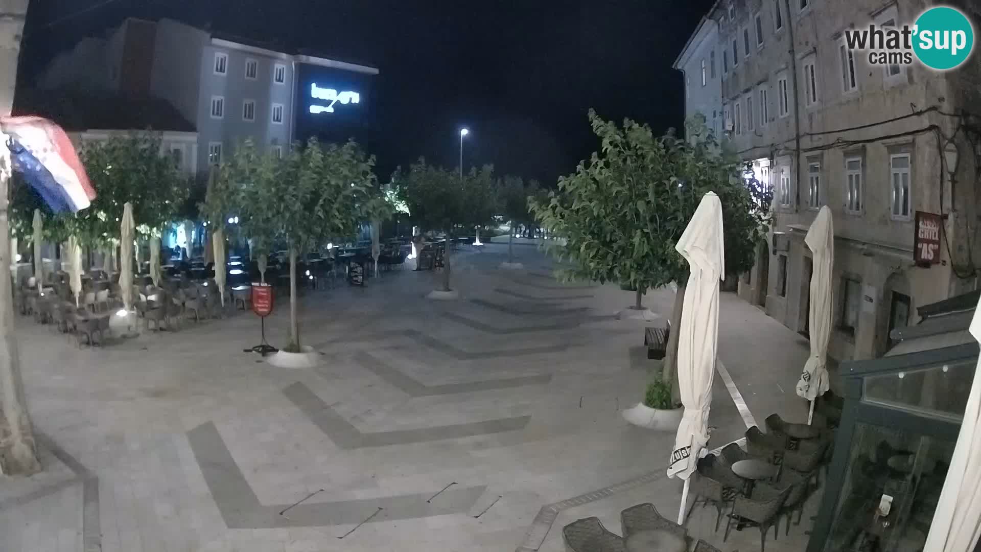 Center mesta Senj – Pavlinski trg – spletne kamere Dalmacija