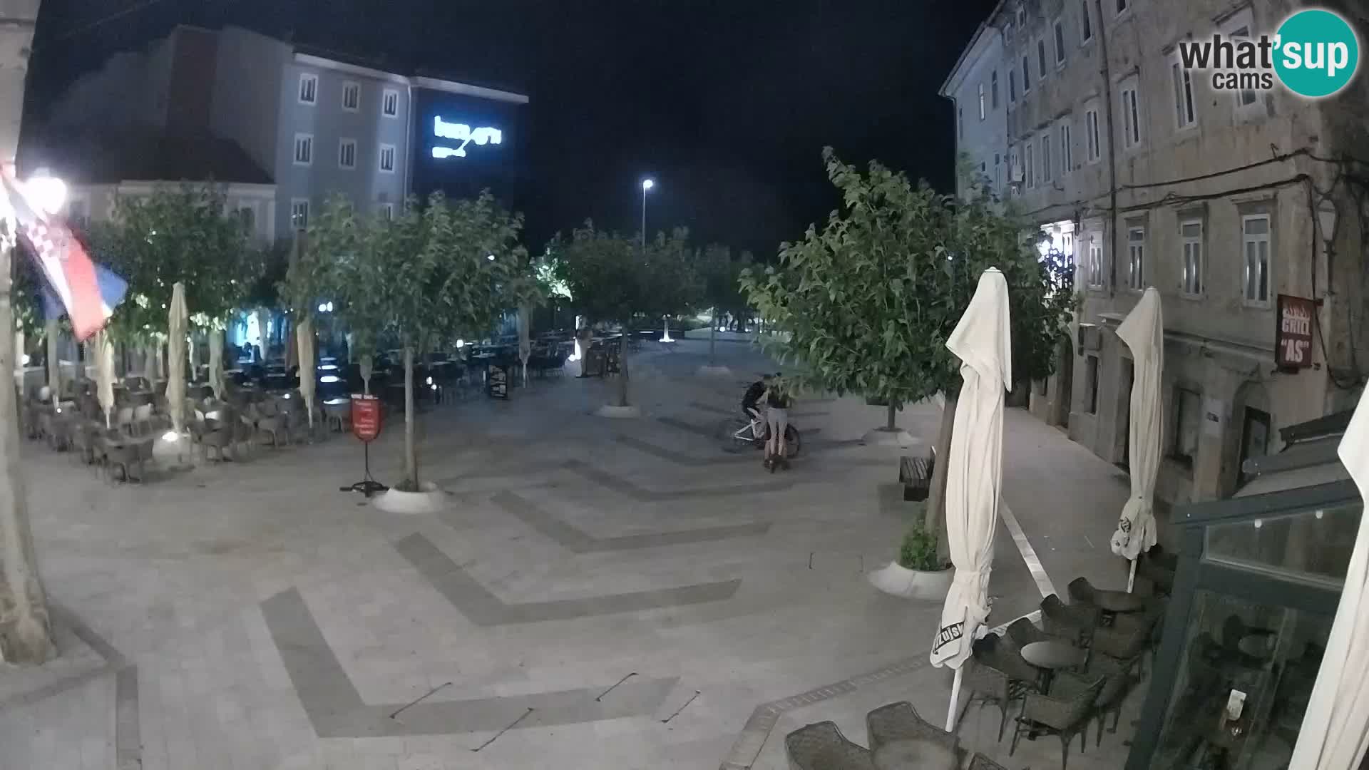 Center mesta Senj – Pavlinski trg – spletne kamere Dalmacija