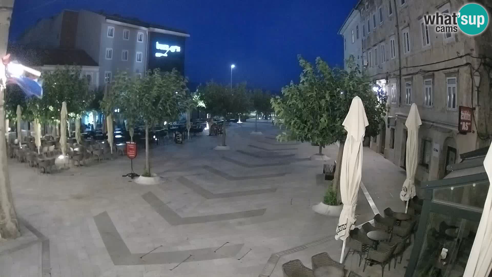 Center mesta Senj – Pavlinski trg – spletne kamere Dalmacija