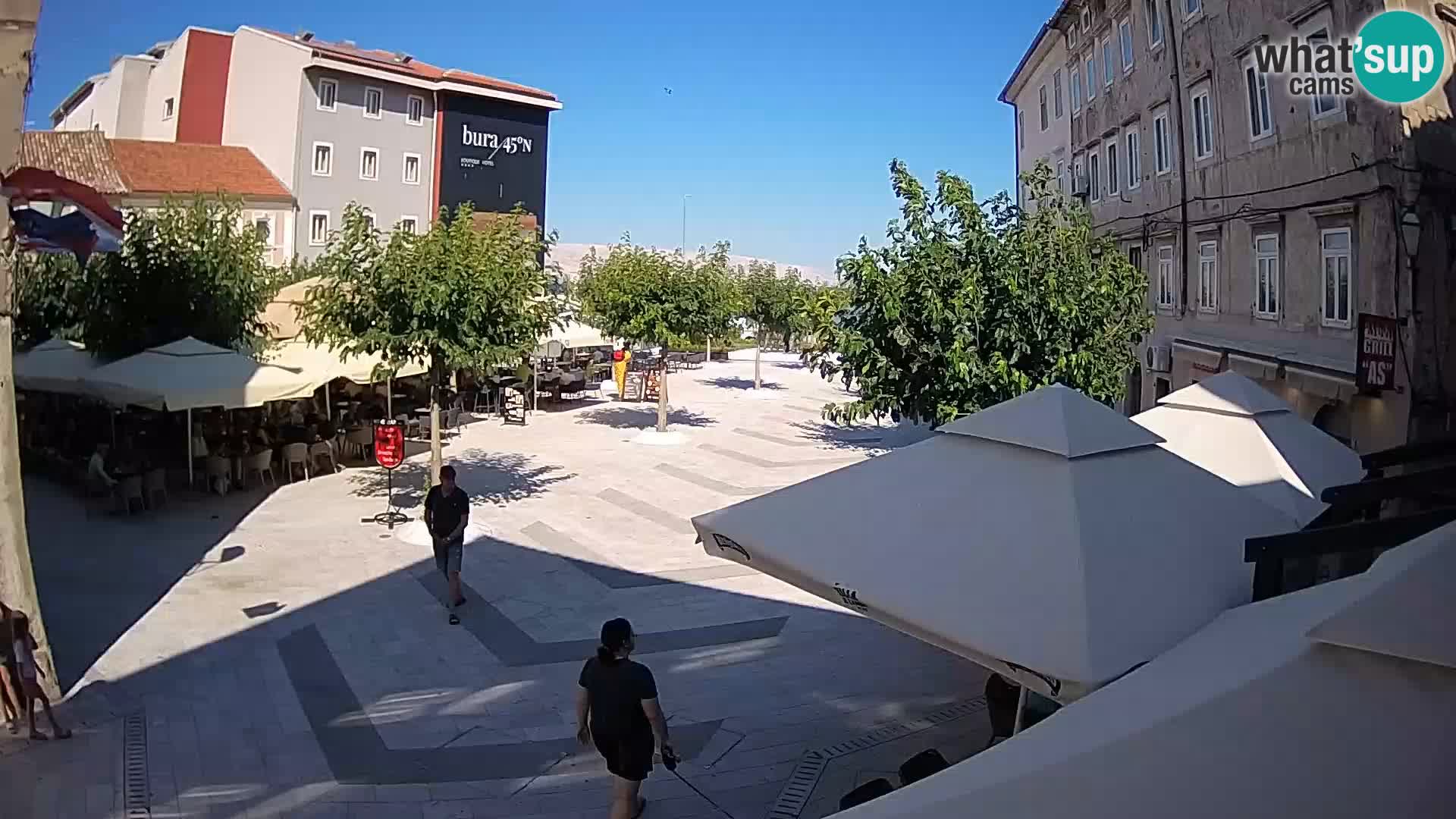 Zentrum der Stadt Senj – Pavlin platz – Live Cam Dalmatia