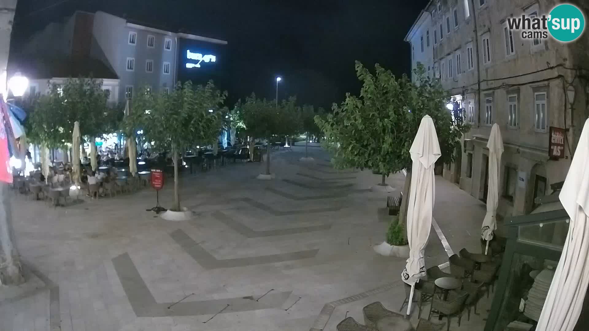 Center mesta Senj – Pavlinski trg – spletne kamere Dalmacija