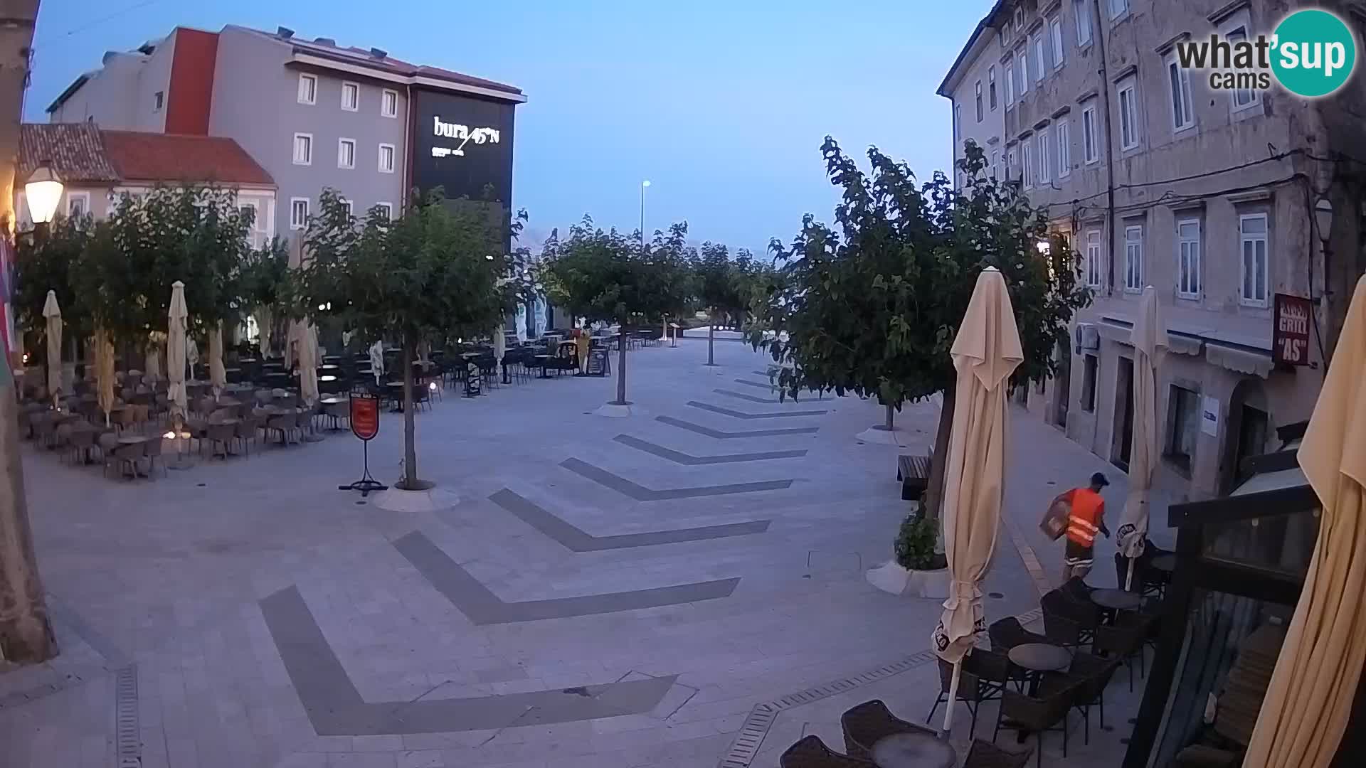 Zentrum der Stadt Senj – Pavlin platz – Live Cam Dalmatia