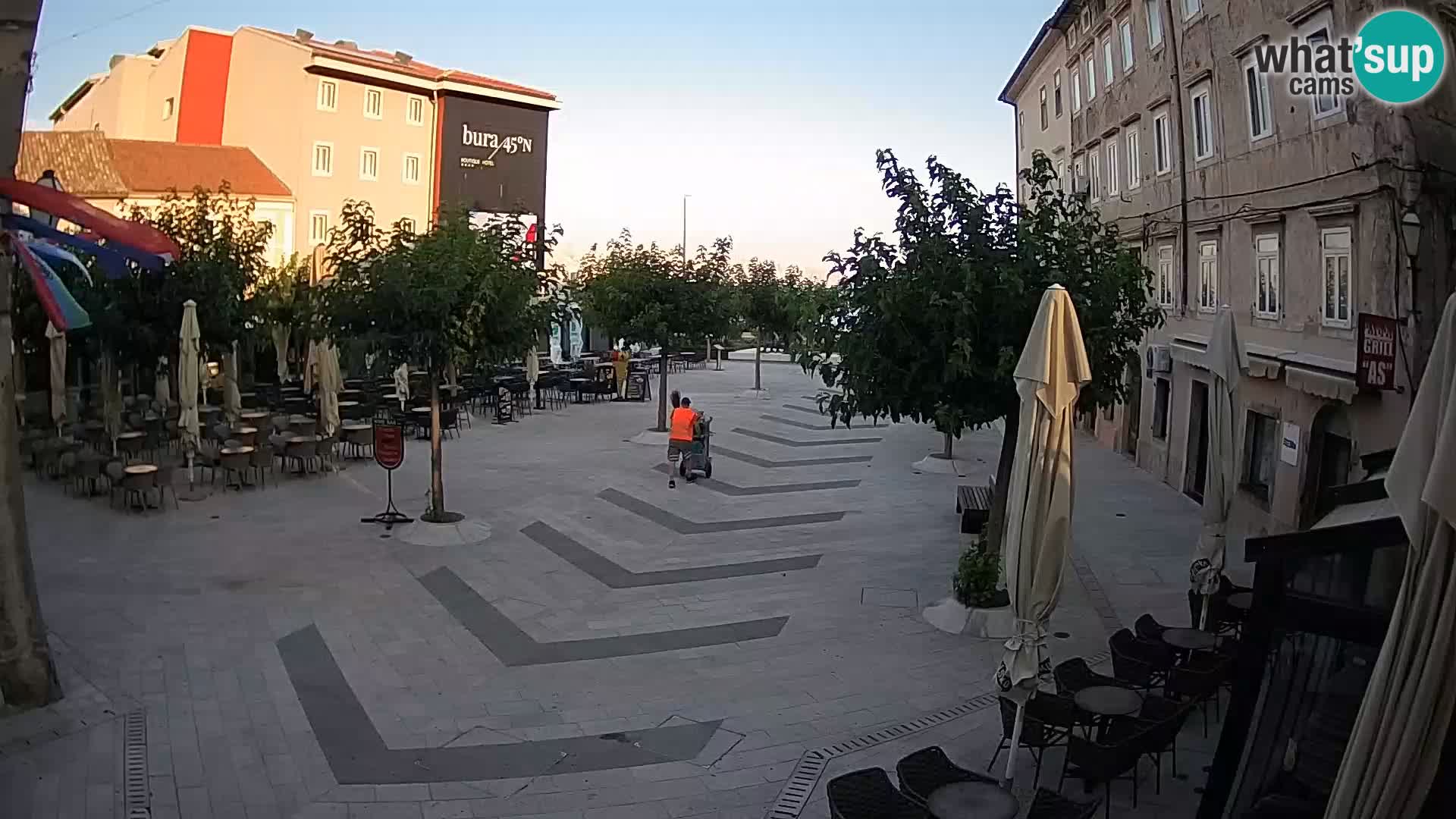 Center mesta Senj – Pavlinski trg – spletne kamere Dalmacija