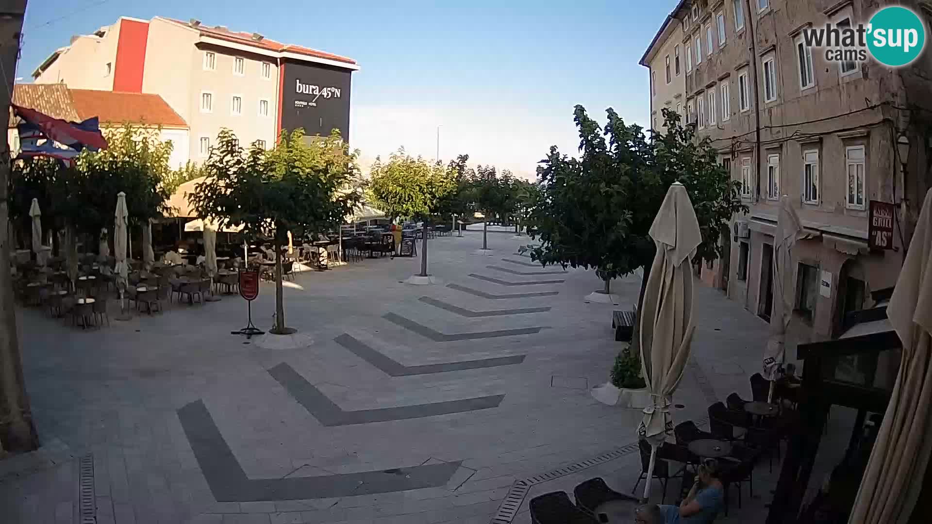 Zentrum der Stadt Senj – Pavlin platz – Live Cam Dalmatia