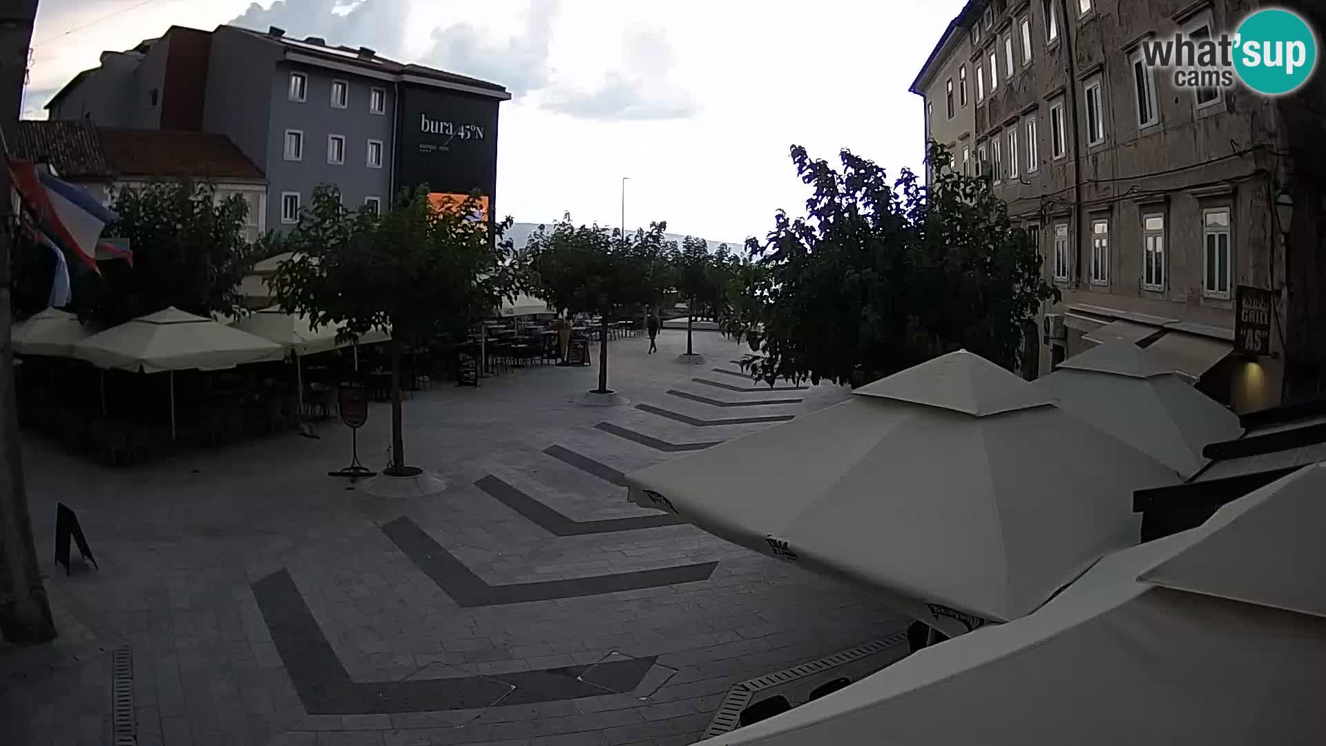 Zentrum der Stadt Senj – Pavlin platz – Live Cam Dalmatia