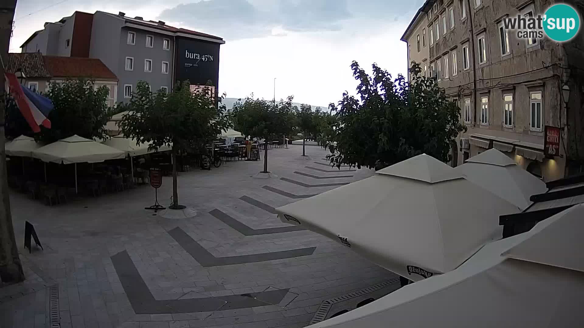 Centro de la ciudad de Senj – plaza Pavlin – Live Cam Dalmacia