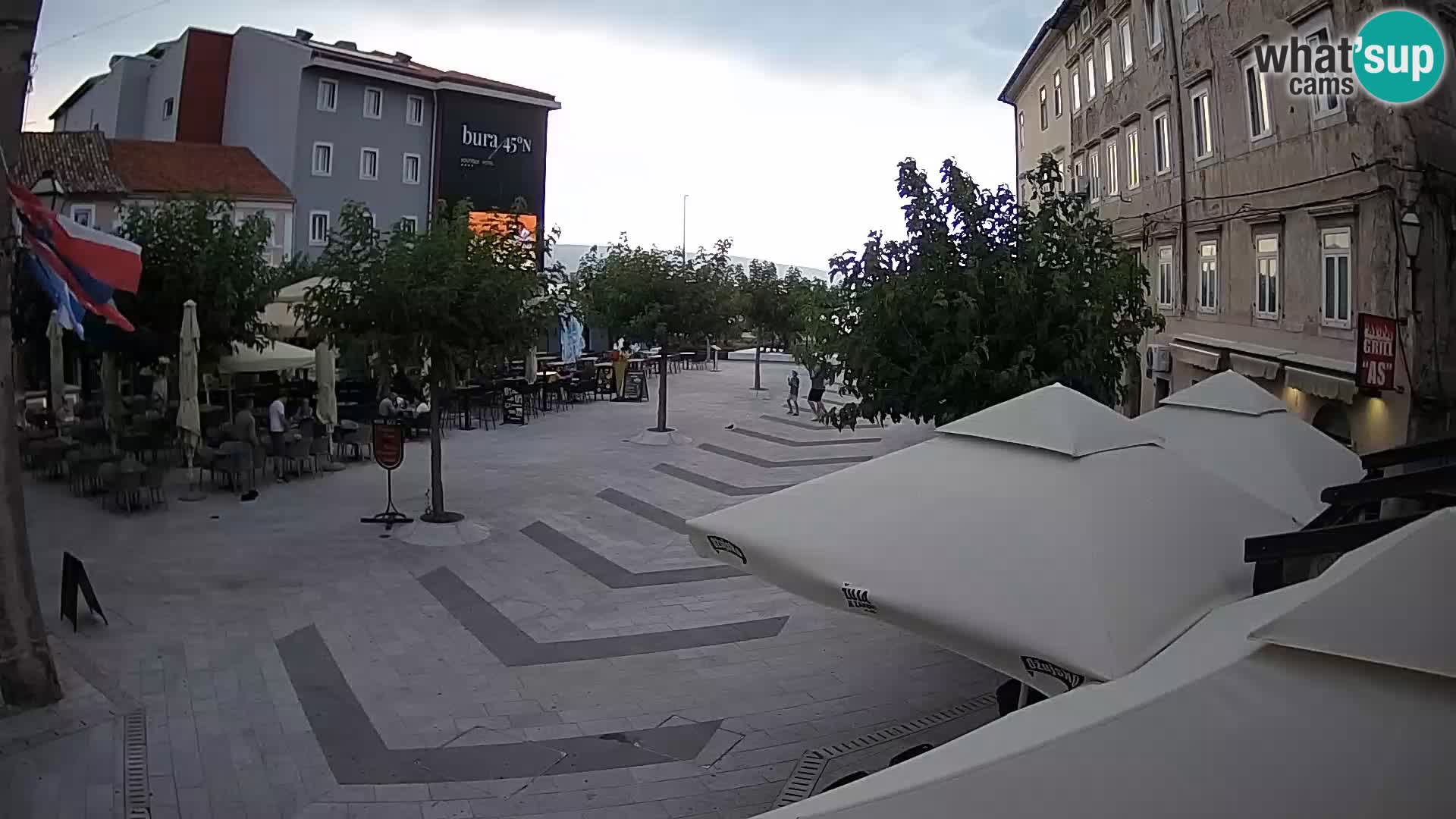 Center mesta Senj – Pavlinski trg – spletne kamere Dalmacija