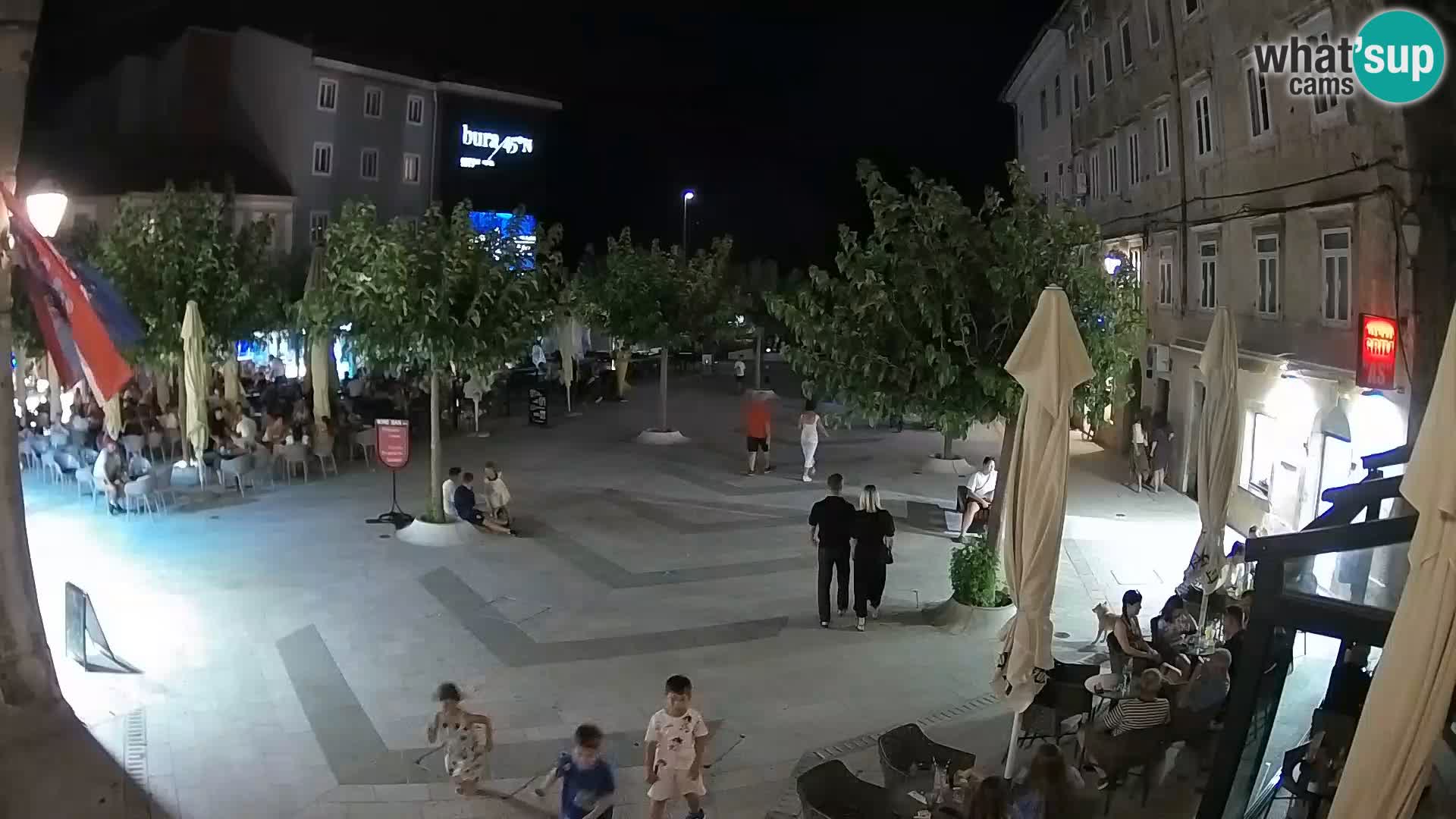 Center mesta Senj – Pavlinski trg – spletne kamere Dalmacija