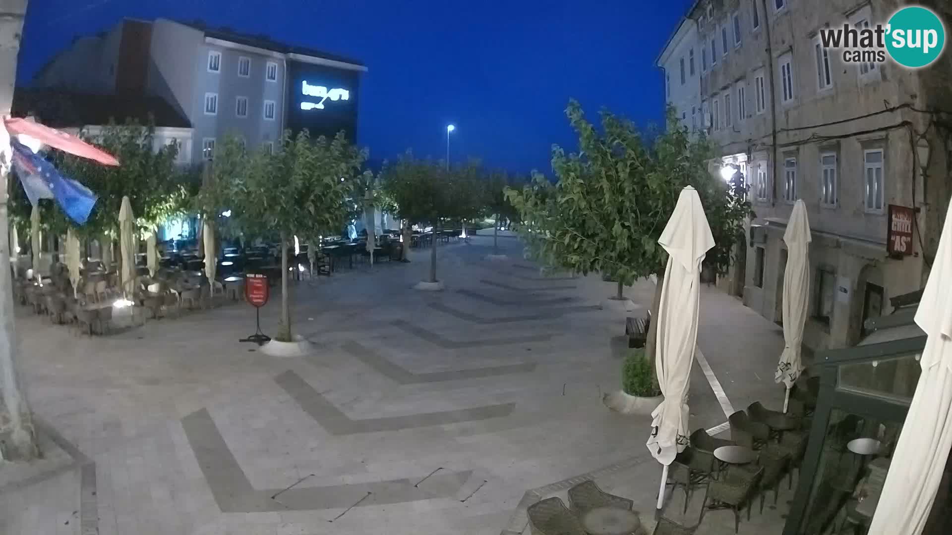 Zentrum der Stadt Senj – Pavlin platz – Live Cam Dalmatia