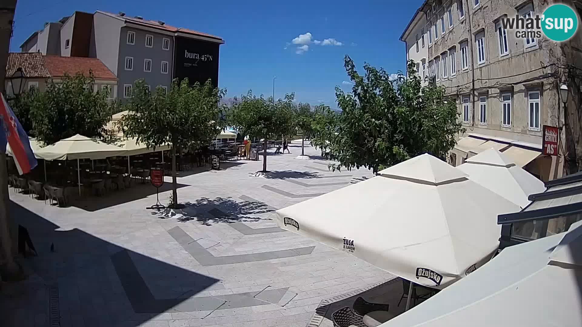 Centro de la ciudad de Senj – plaza Pavlin – Live Cam Dalmacia