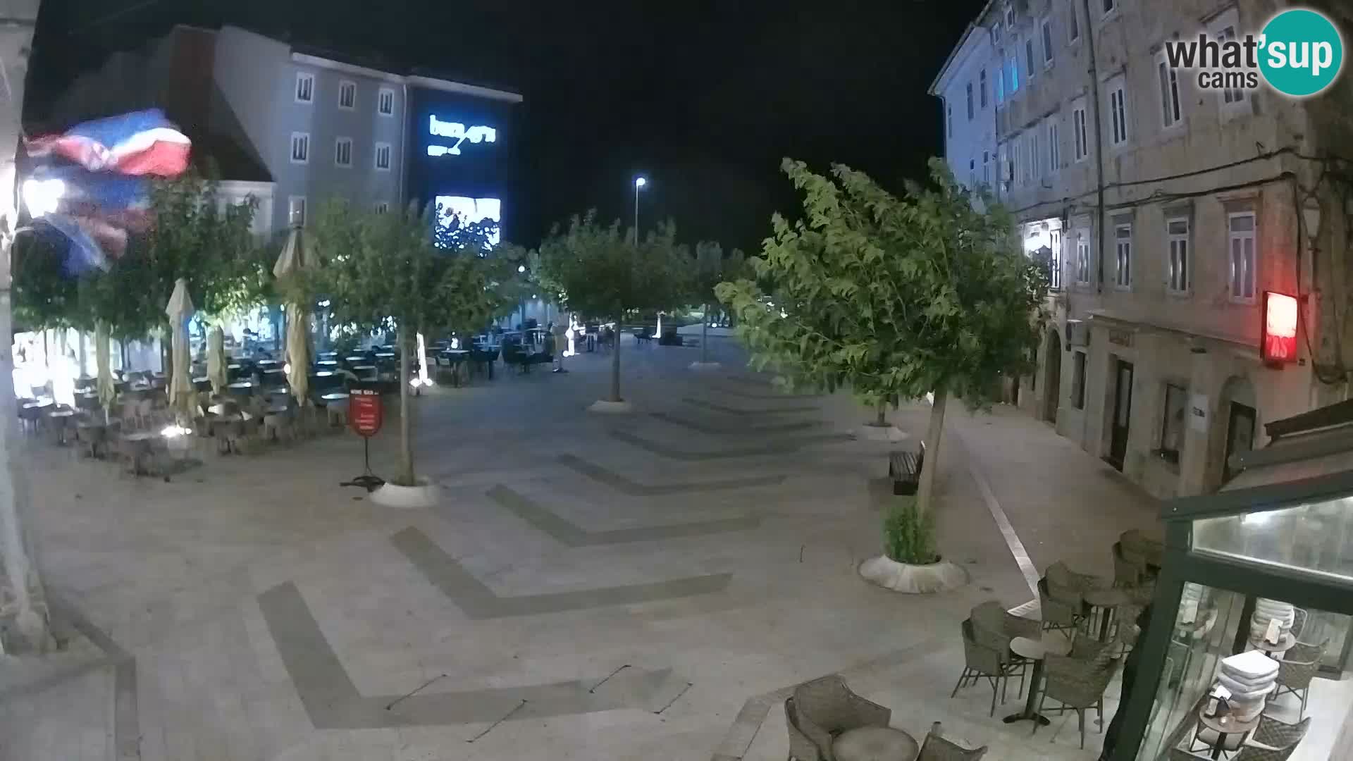 Centar grada Senja – Pavlinski trg – web kamere Dalmacija