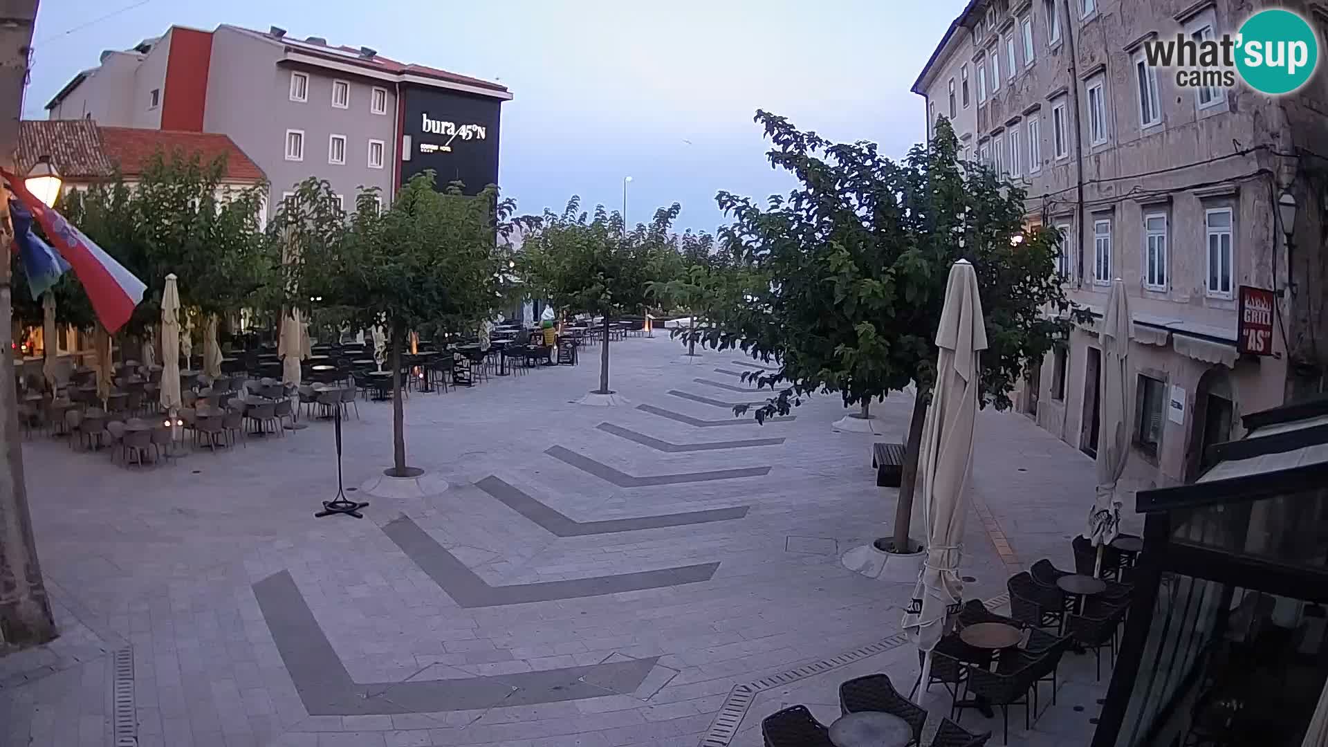 Center mesta Senj – Pavlinski trg – spletne kamere Dalmacija