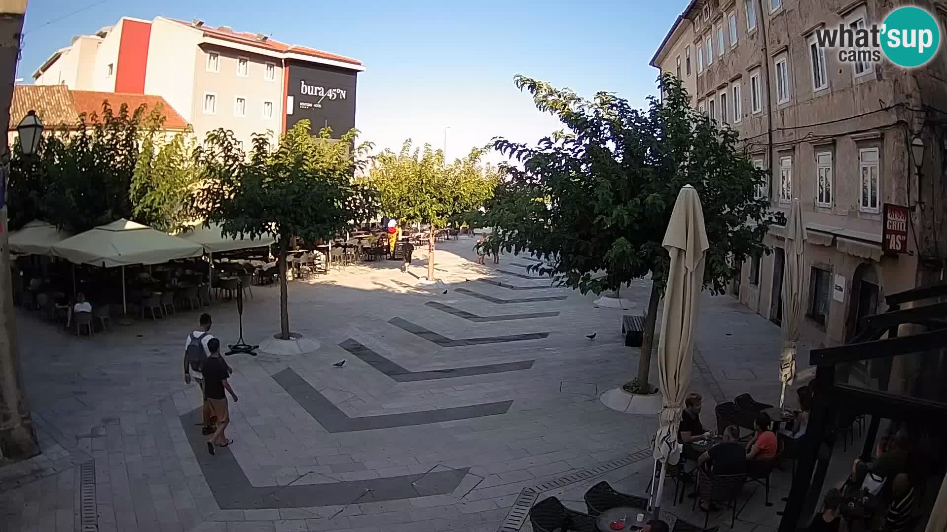 Center mesta Senj – Pavlinski trg – spletne kamere Dalmacija