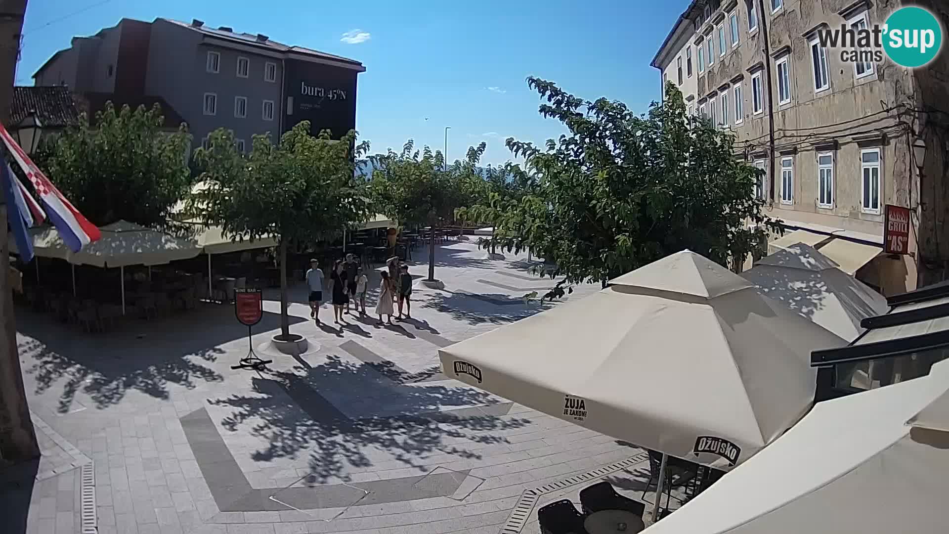 Center mesta Senj – Pavlinski trg – spletne kamere Dalmacija
