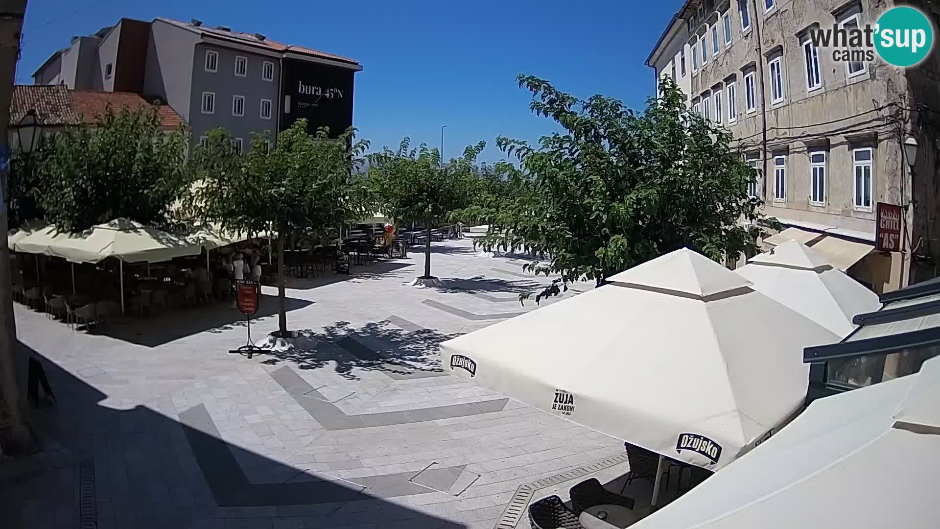 Zentrum der Stadt Senj – Pavlin platz – Live Cam Dalmatia