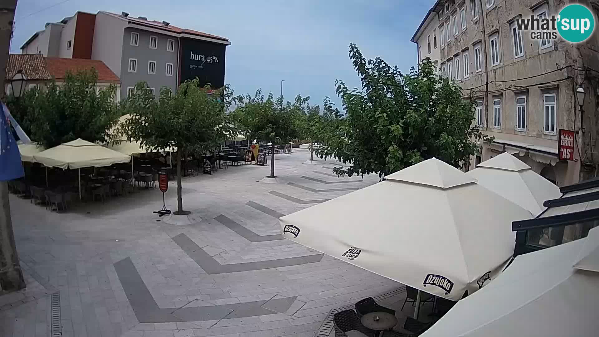 Zentrum der Stadt Senj – Pavlin platz – Live Cam Dalmatia