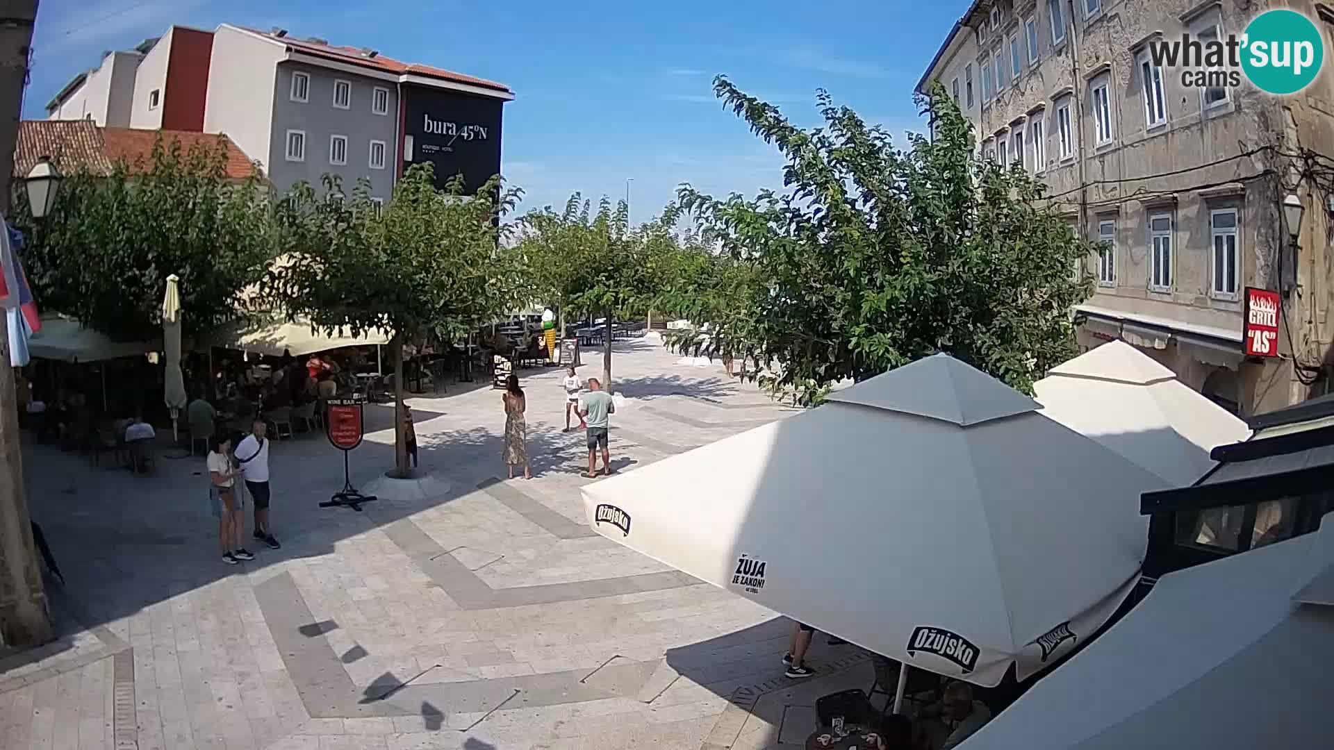 Center mesta Senj – Pavlinski trg – spletne kamere Dalmacija