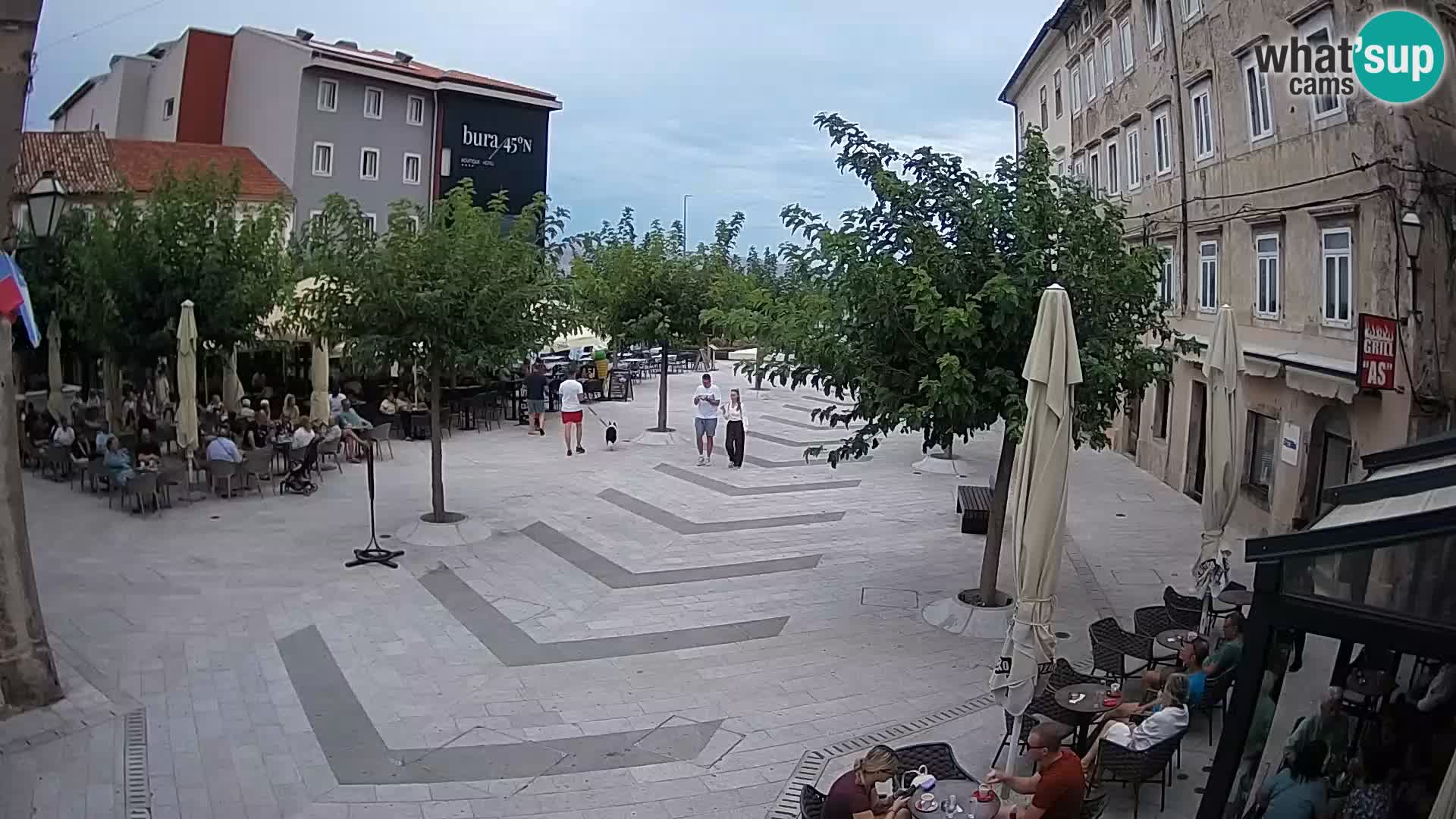 Centro de la ciudad de Senj – plaza Pavlin – Live Cam Dalmacia