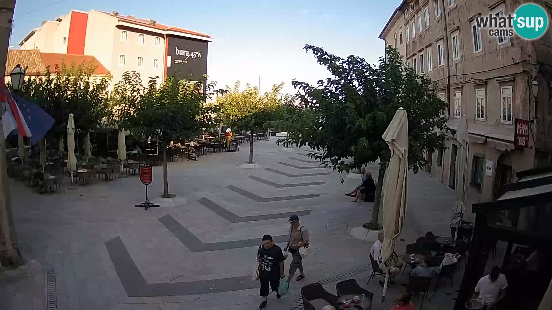 Centro de la ciudad de Senj – plaza Pavlin – Live Cam Dalmacia