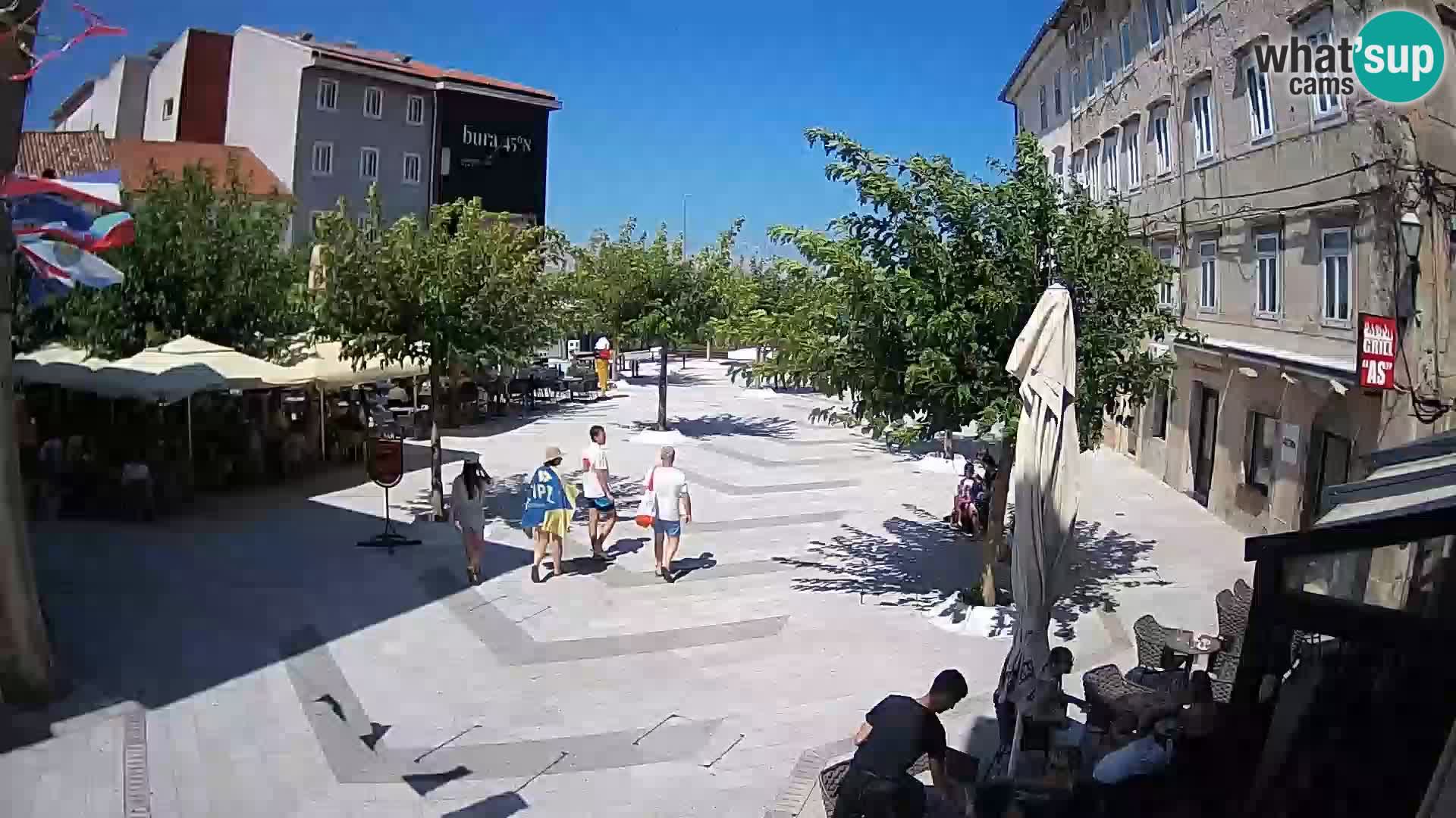 Center mesta Senj – Pavlinski trg – spletne kamere Dalmacija