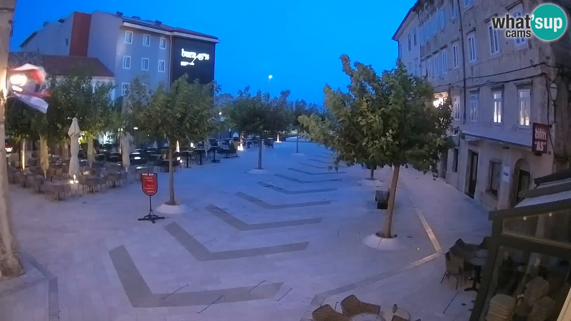 Zentrum der Stadt Senj – Pavlin platz – Live Cam Dalmatia