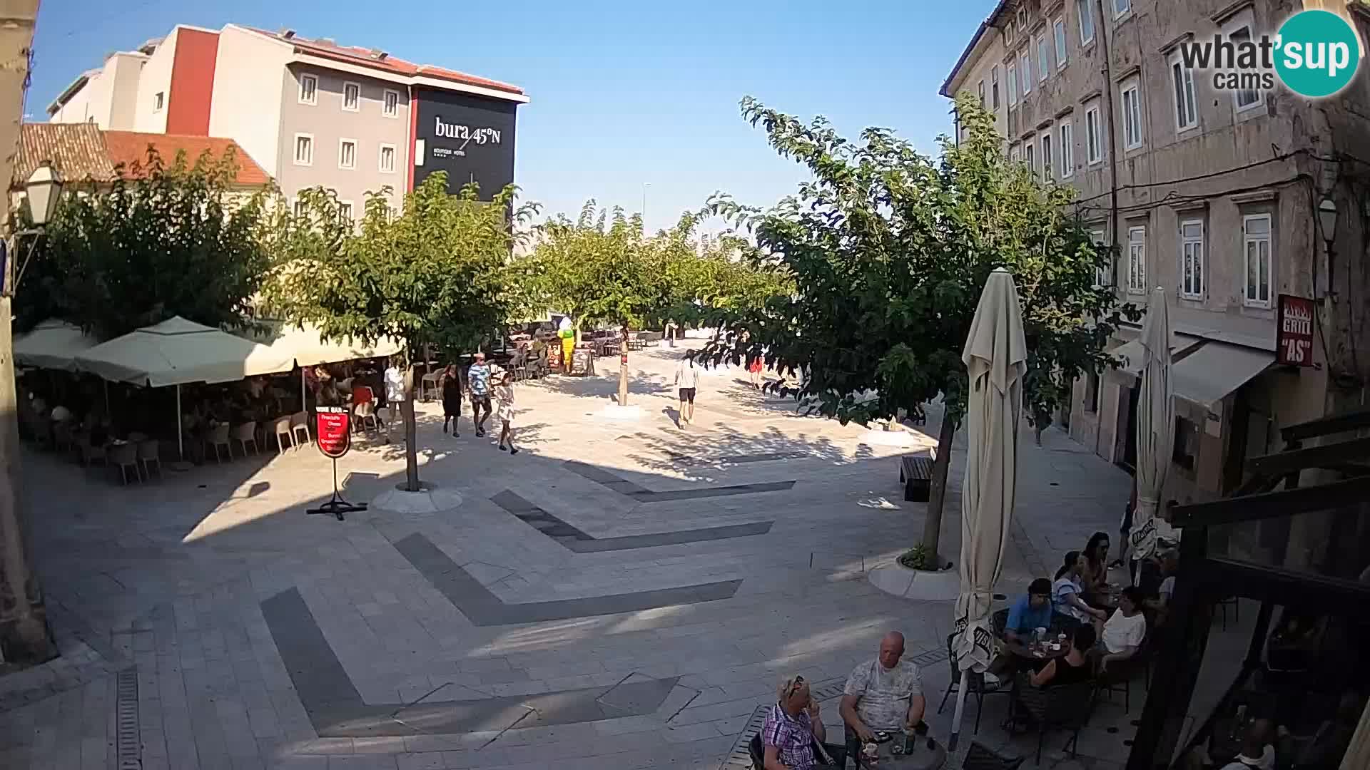 Centro de la ciudad de Senj – plaza Pavlin – Live Cam Dalmacia