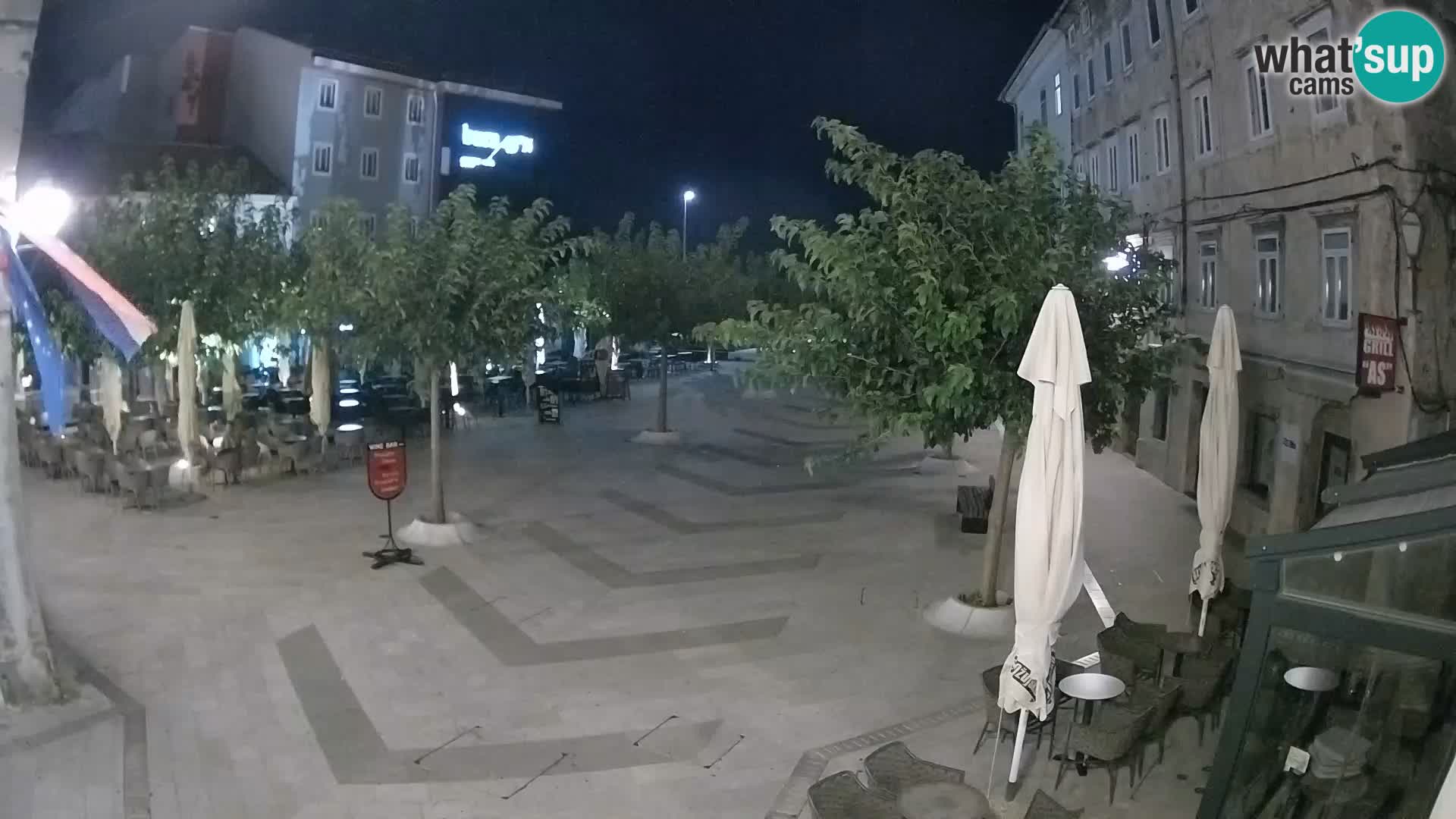Zentrum der Stadt Senj – Pavlin platz – Live Cam Dalmatia