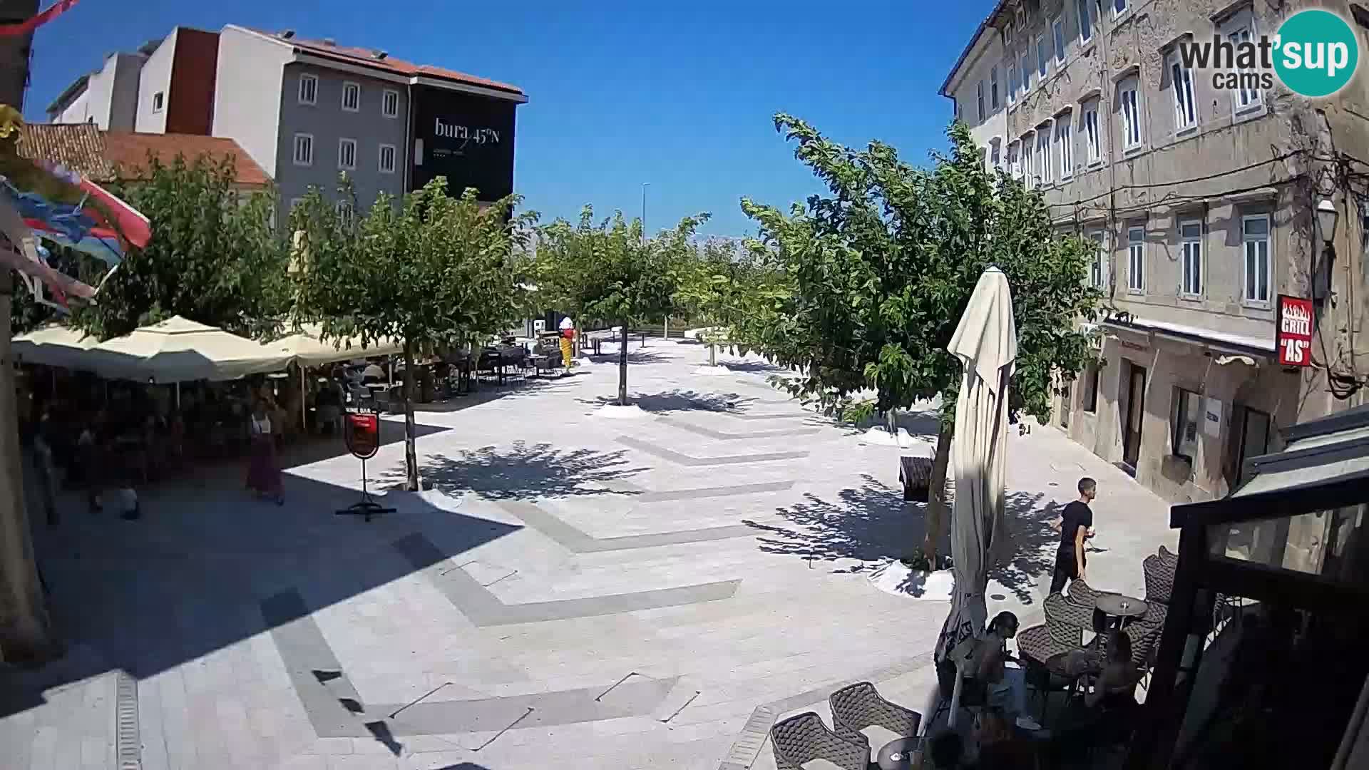 Zentrum der Stadt Senj – Pavlin platz – Live Cam Dalmatia