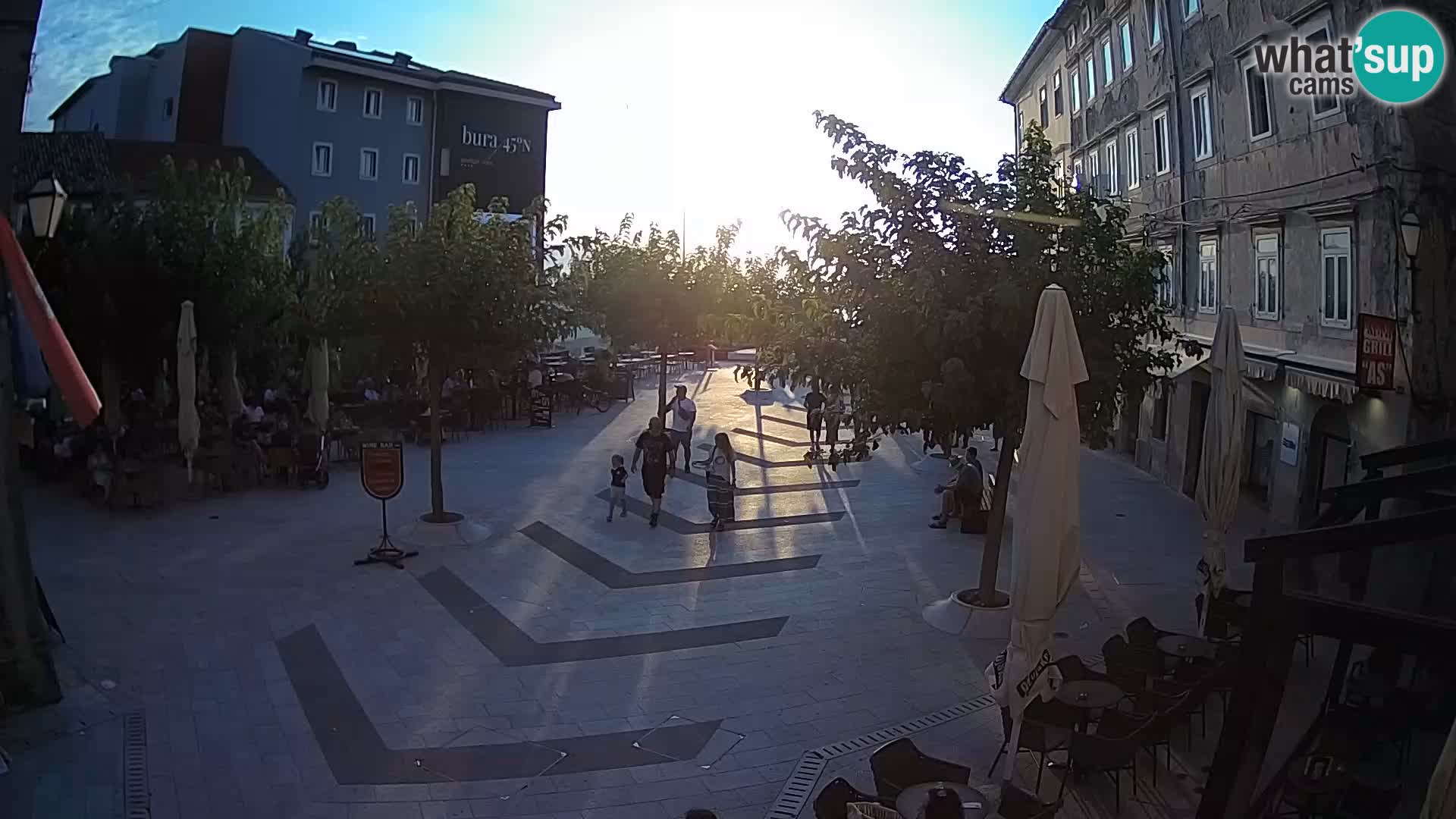 Zentrum der Stadt Senj – Pavlin platz – Live Cam Dalmatia
