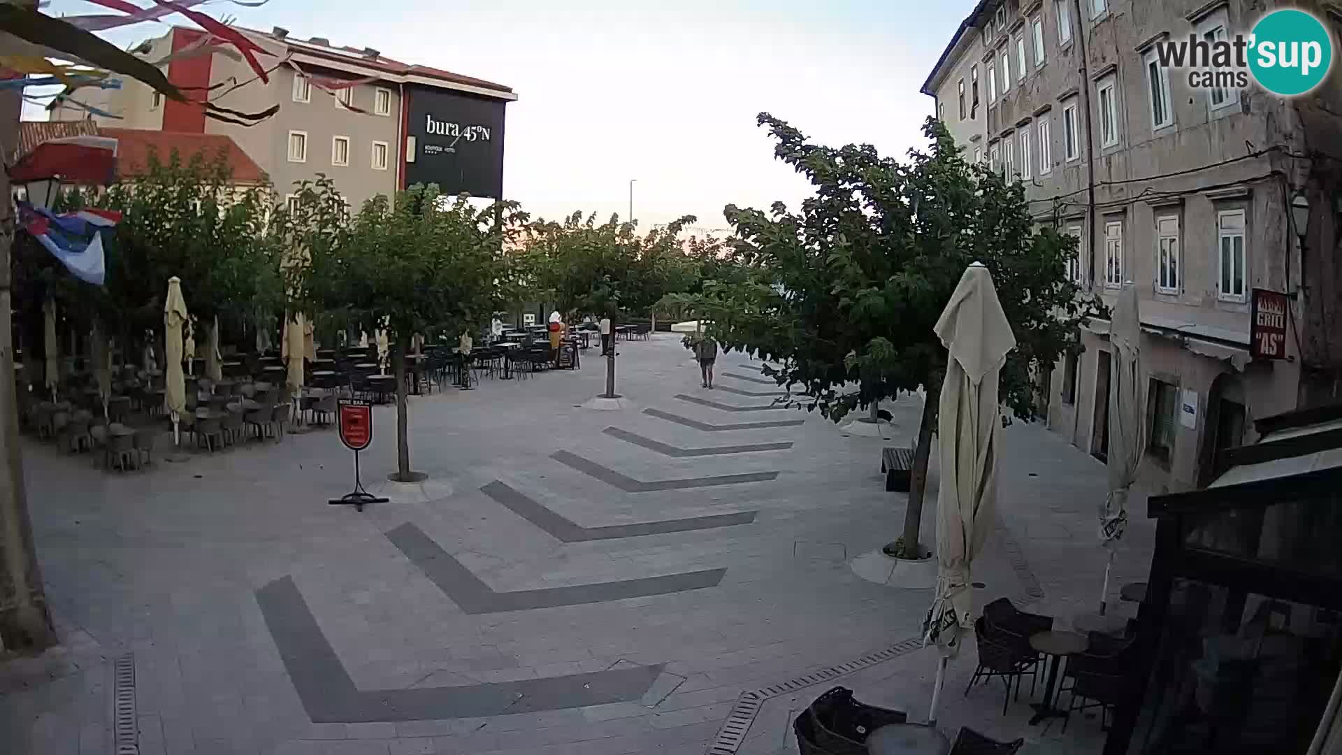 Zentrum der Stadt Senj – Pavlin platz – Live Cam Dalmatia