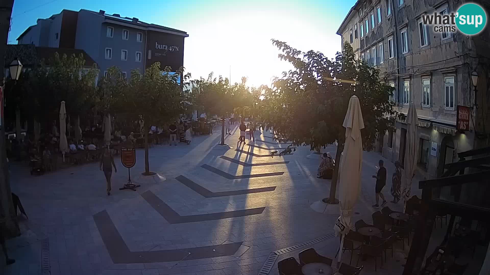 Center mesta Senj – Pavlinski trg – spletne kamere Dalmacija