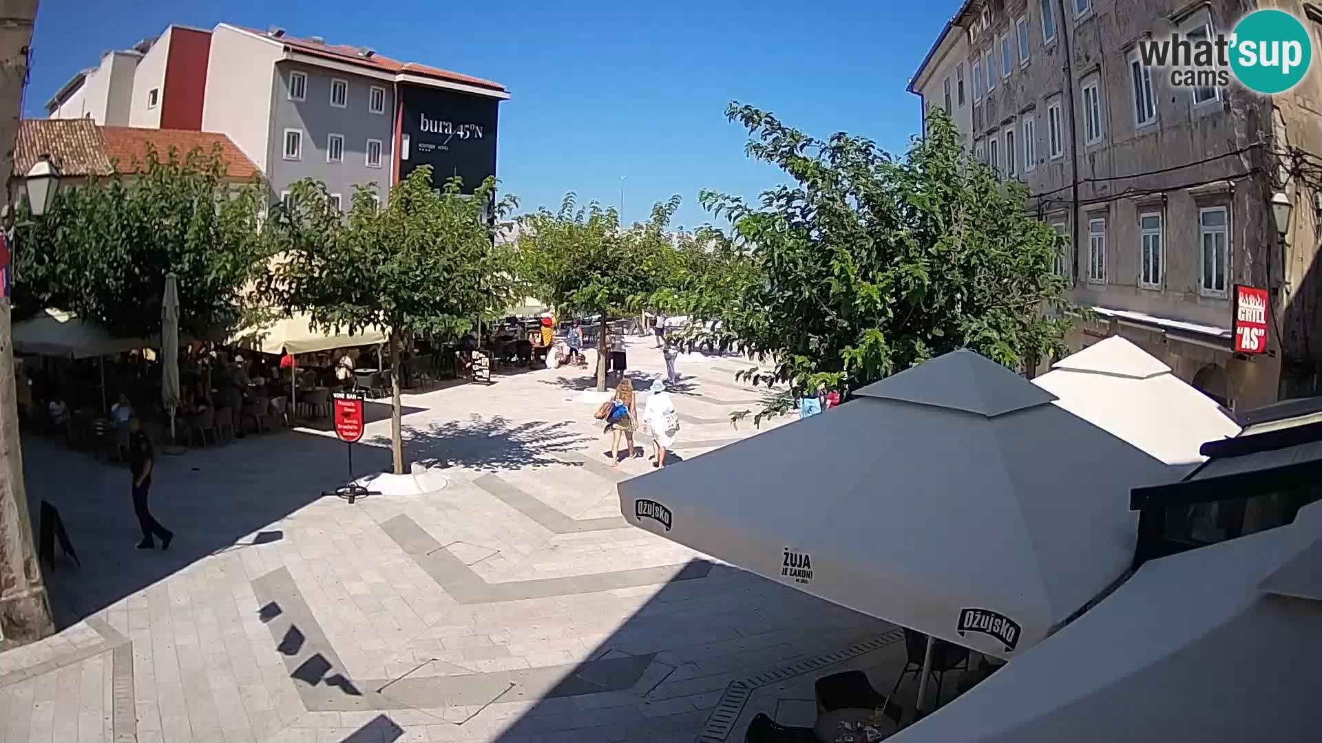 Center mesta Senj – Pavlinski trg – spletne kamere Dalmacija
