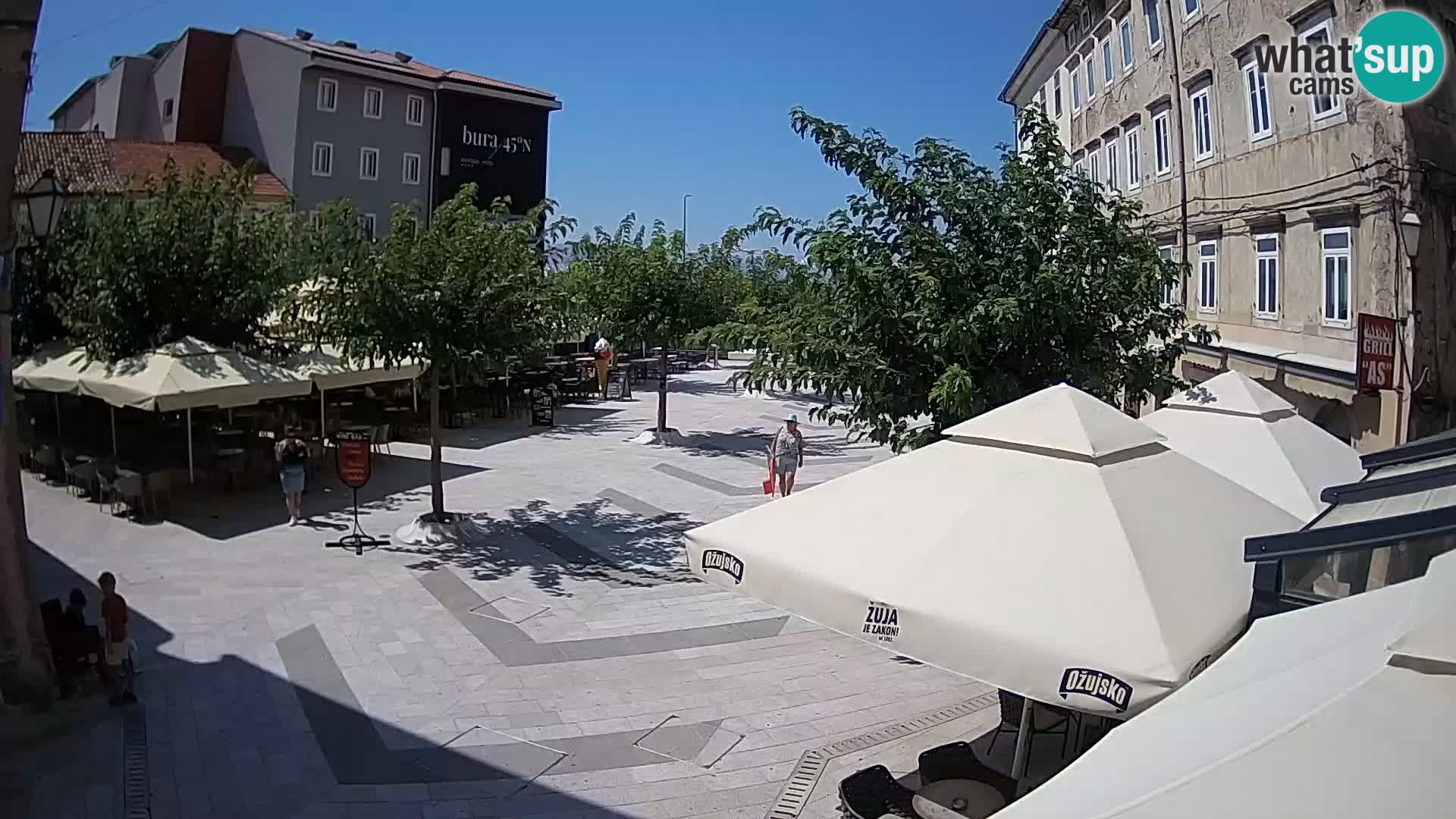 Zentrum der Stadt Senj – Pavlin platz – Live Cam Dalmatia