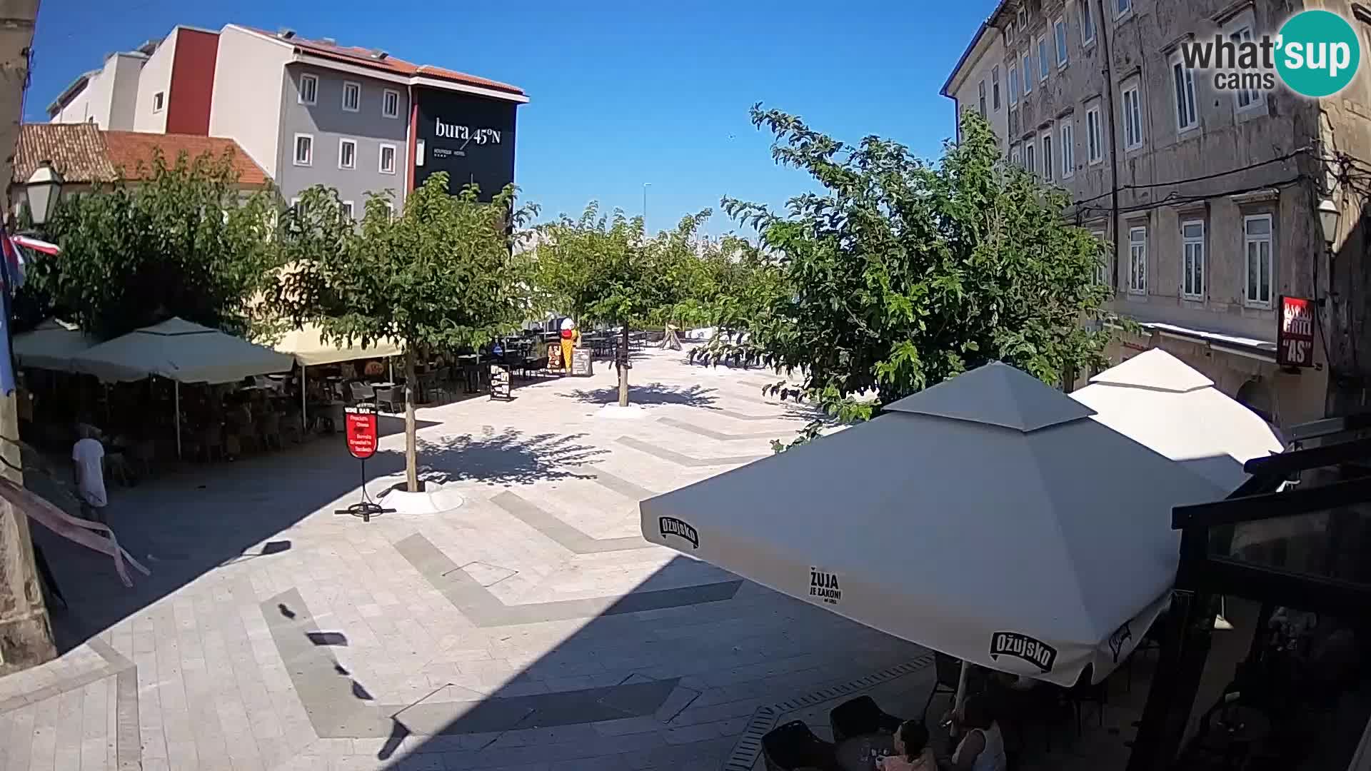 Zentrum der Stadt Senj – Pavlin platz – Live Cam Dalmatia