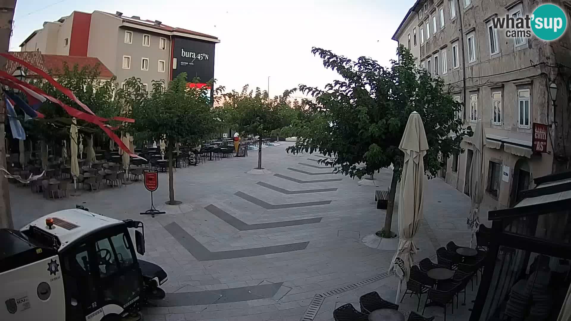 Center mesta Senj – Pavlinski trg – spletne kamere Dalmacija