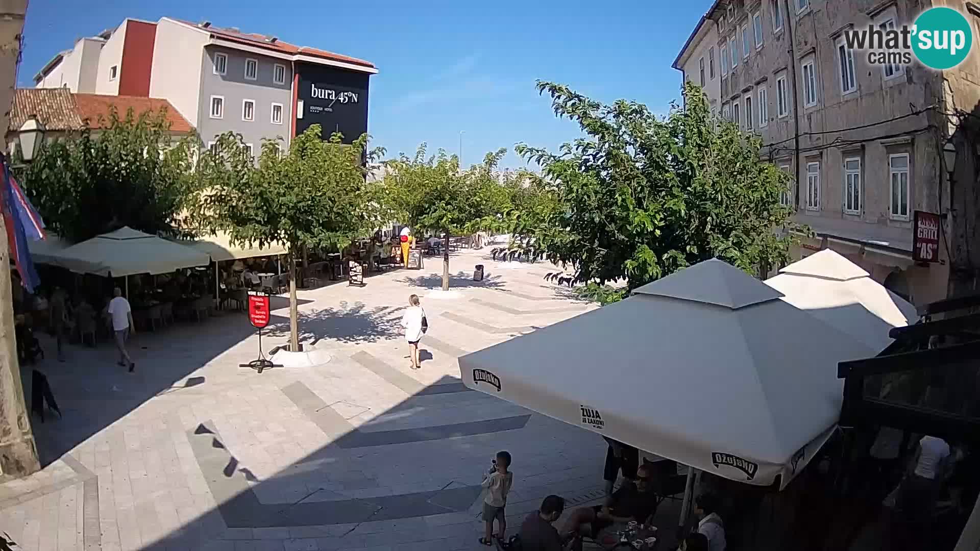 Zentrum der Stadt Senj – Pavlin platz – Live Cam Dalmatia