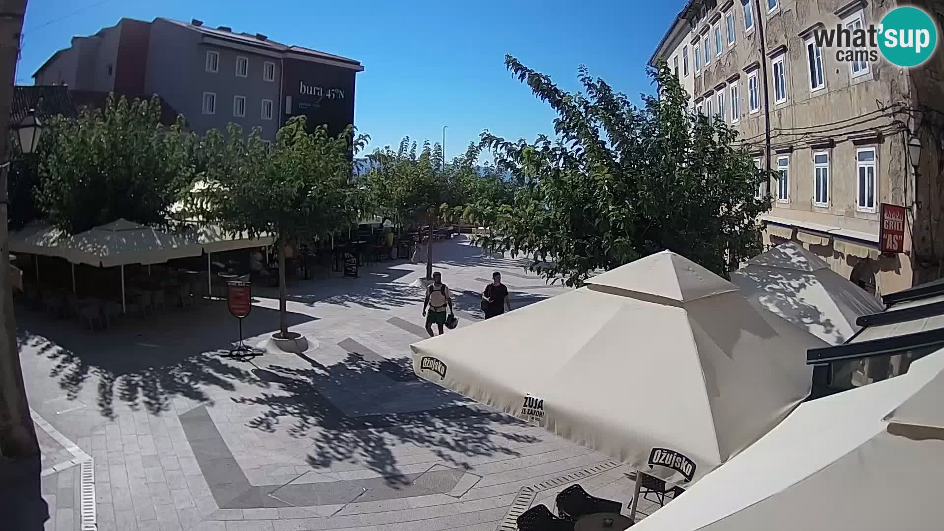 Center mesta Senj – Pavlinski trg – spletne kamere Dalmacija