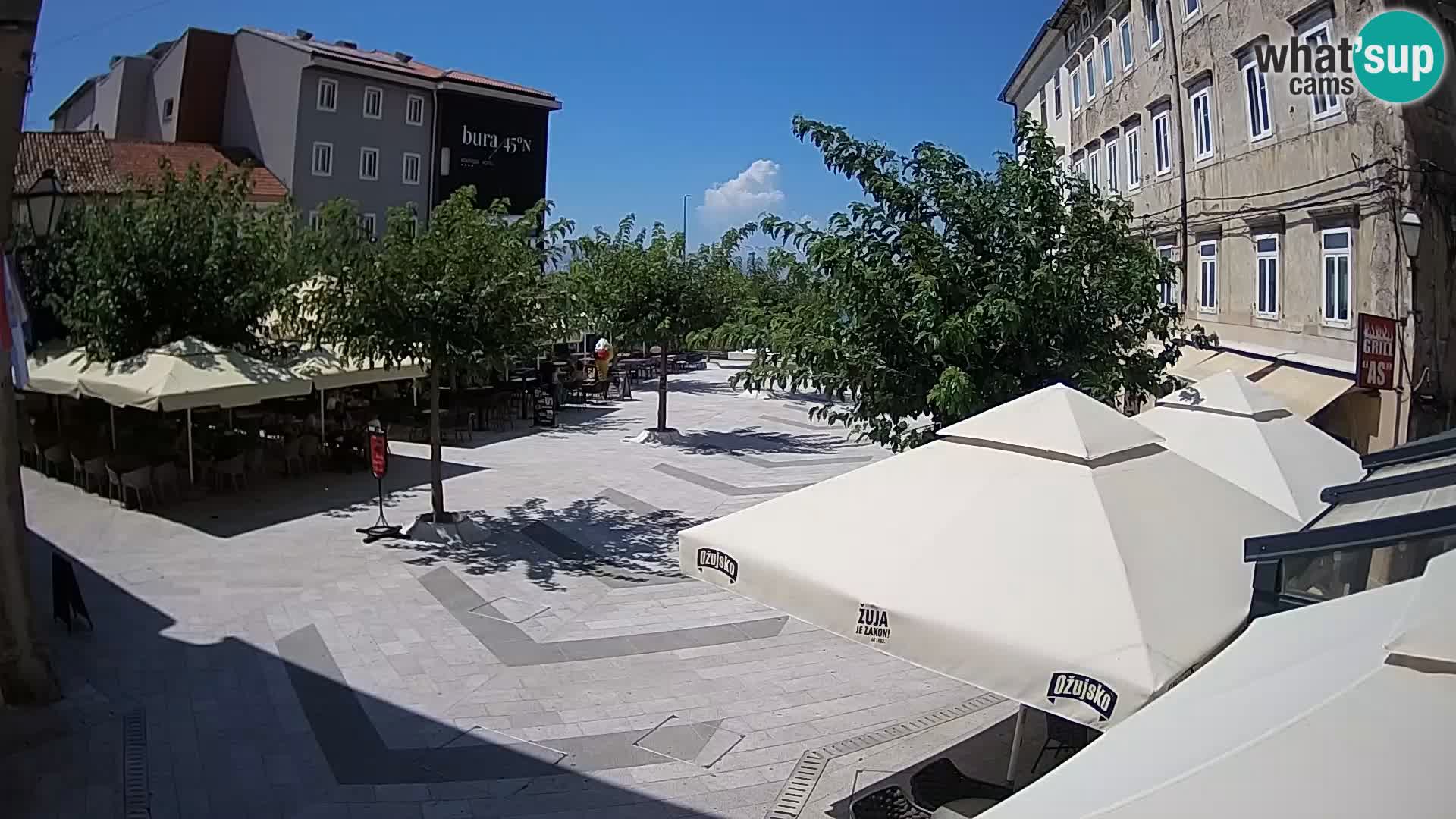 Center mesta Senj – Pavlinski trg – spletne kamere Dalmacija
