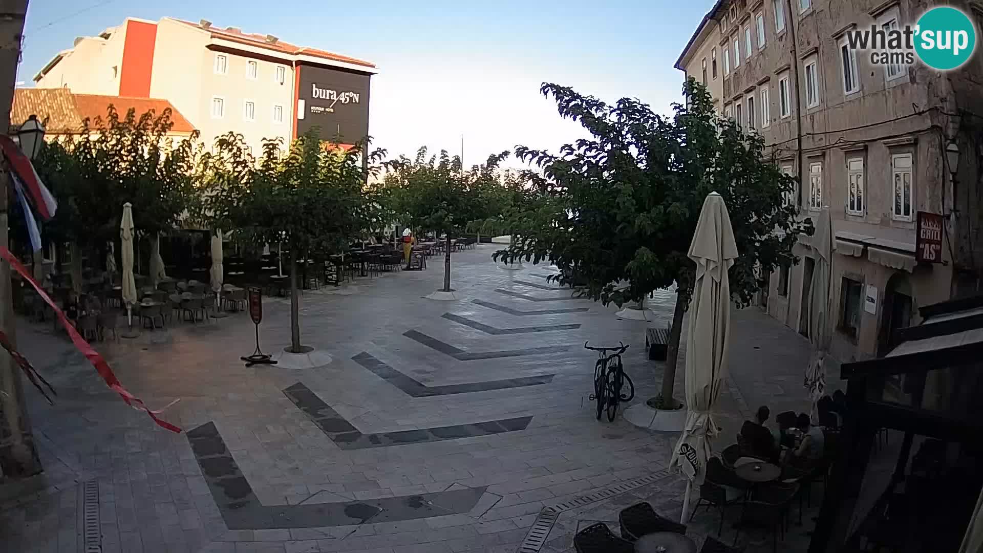 Centro de la ciudad de Senj – plaza Pavlin – Live Cam Dalmacia