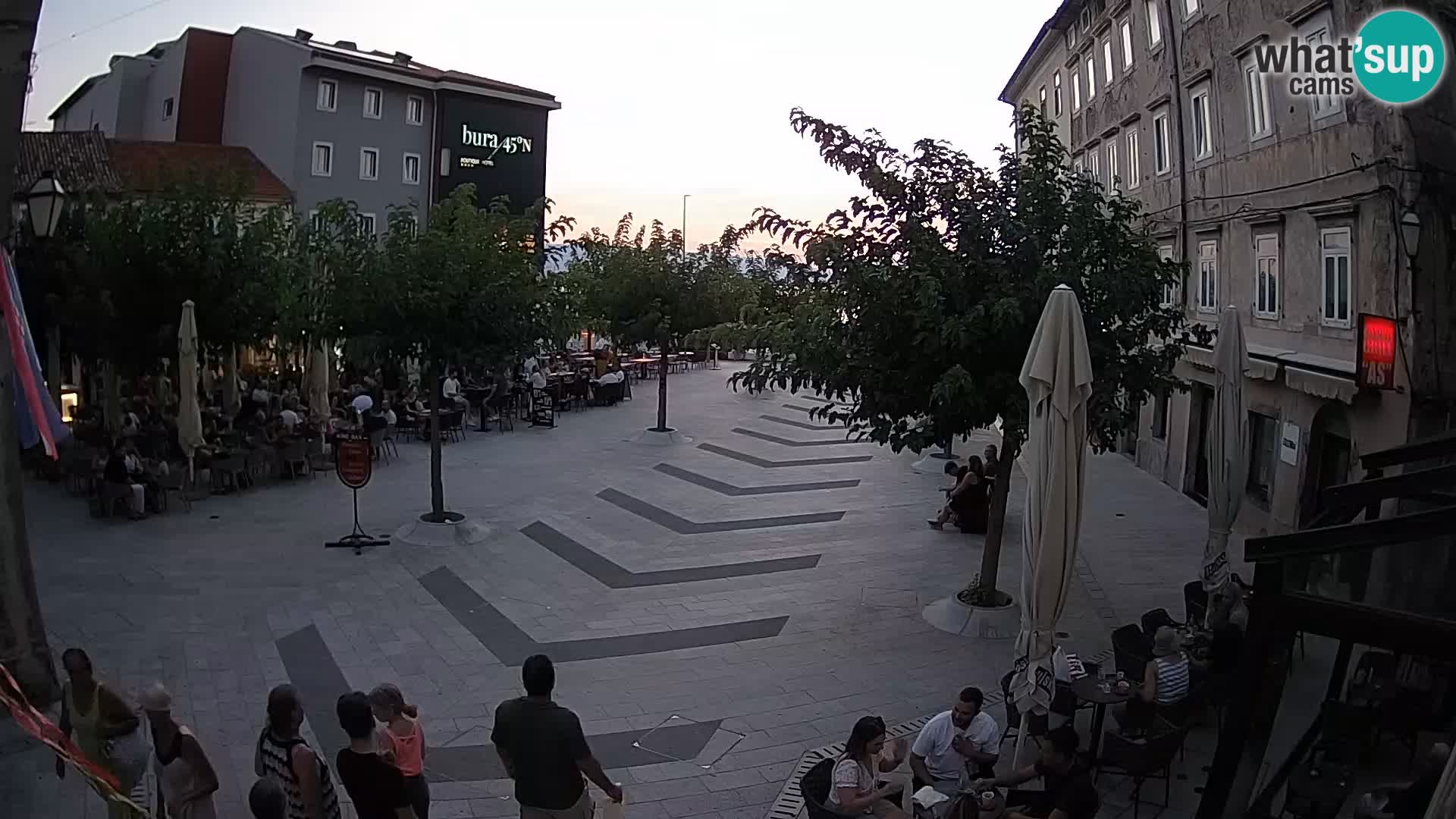 Zentrum der Stadt Senj – Pavlin platz – Live Cam Dalmatia