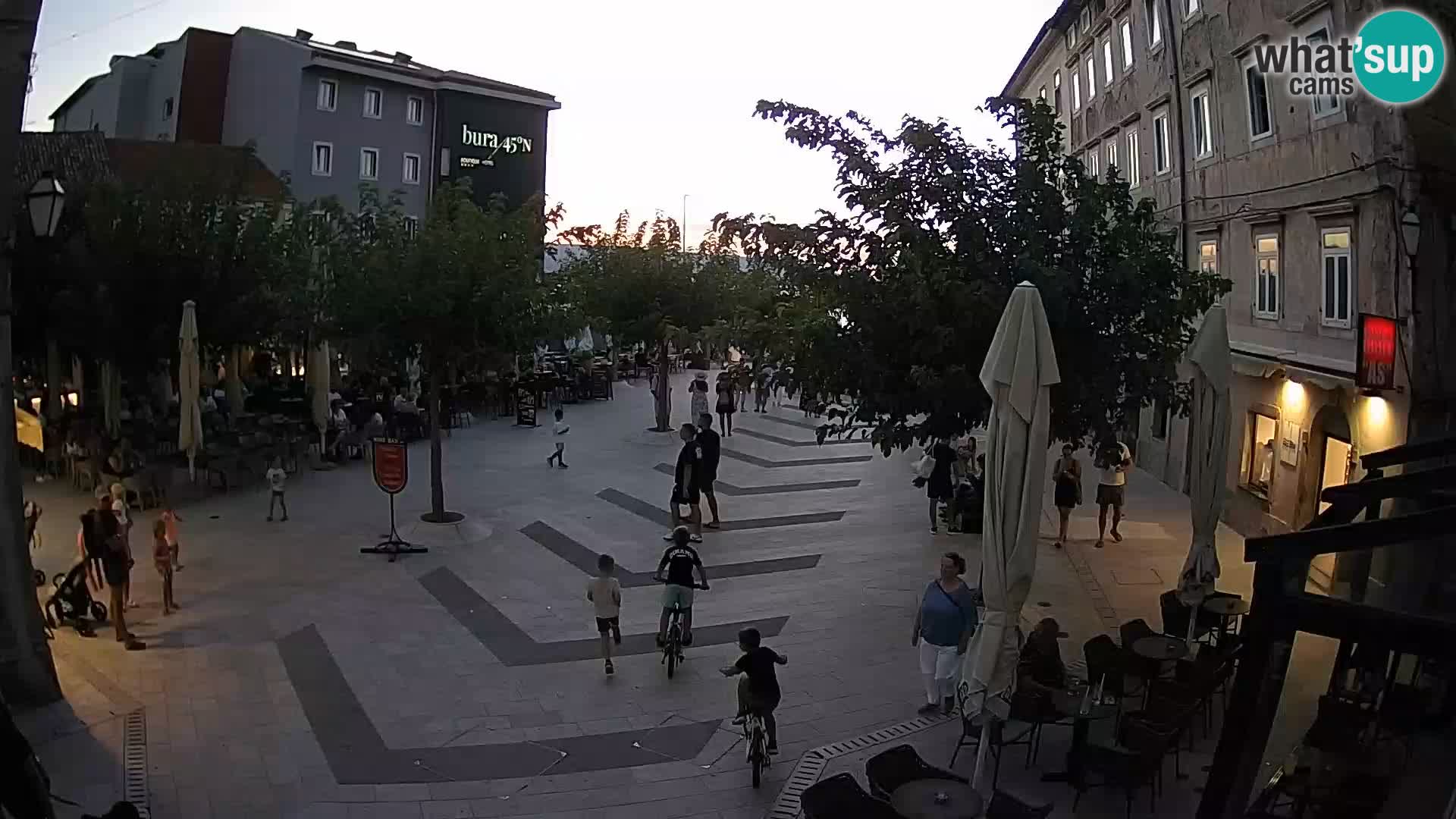 Centro de la ciudad de Senj – plaza Pavlin – Live Cam Dalmacia