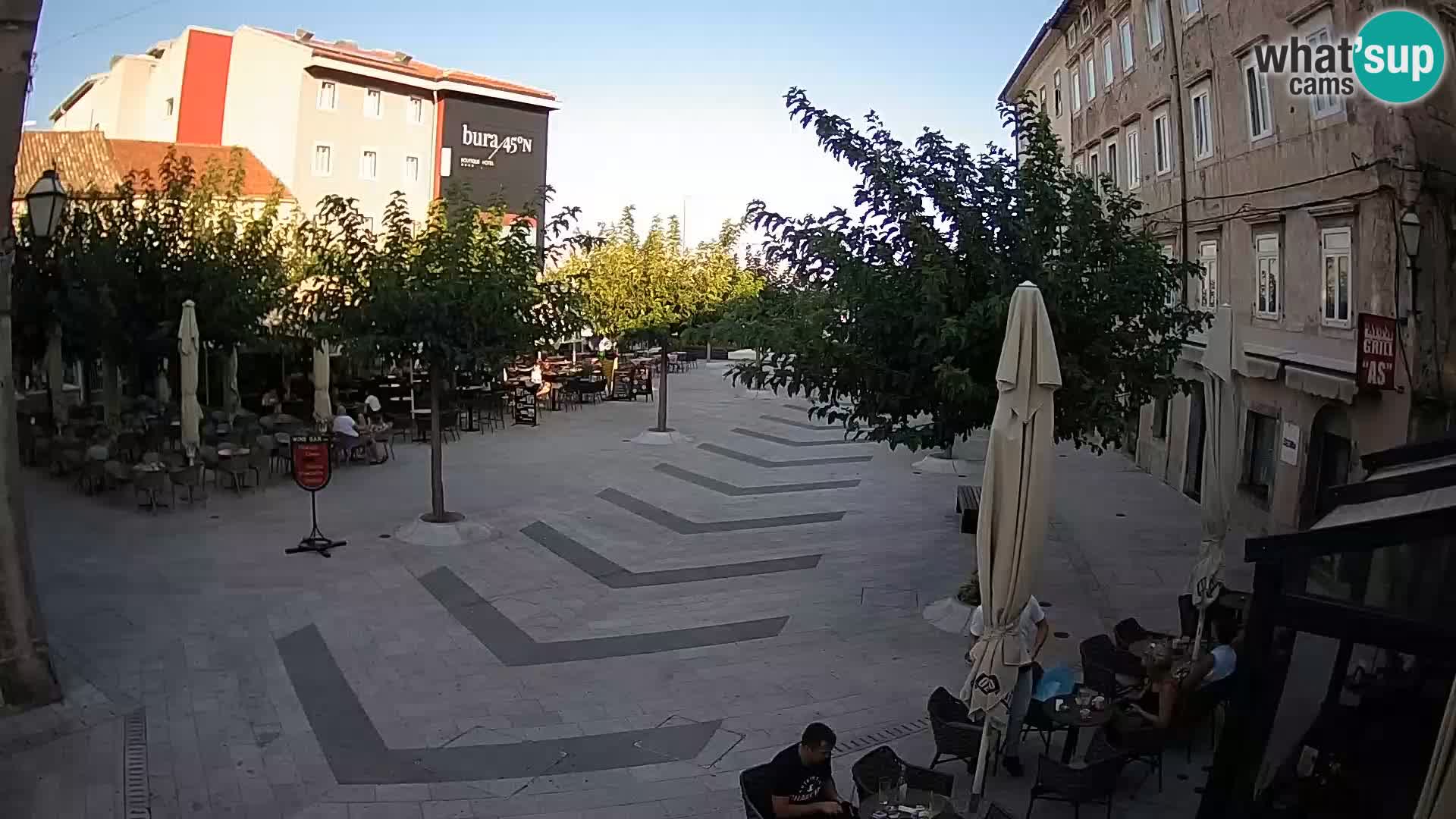 Zentrum der Stadt Senj – Pavlin platz – Live Cam Dalmatia