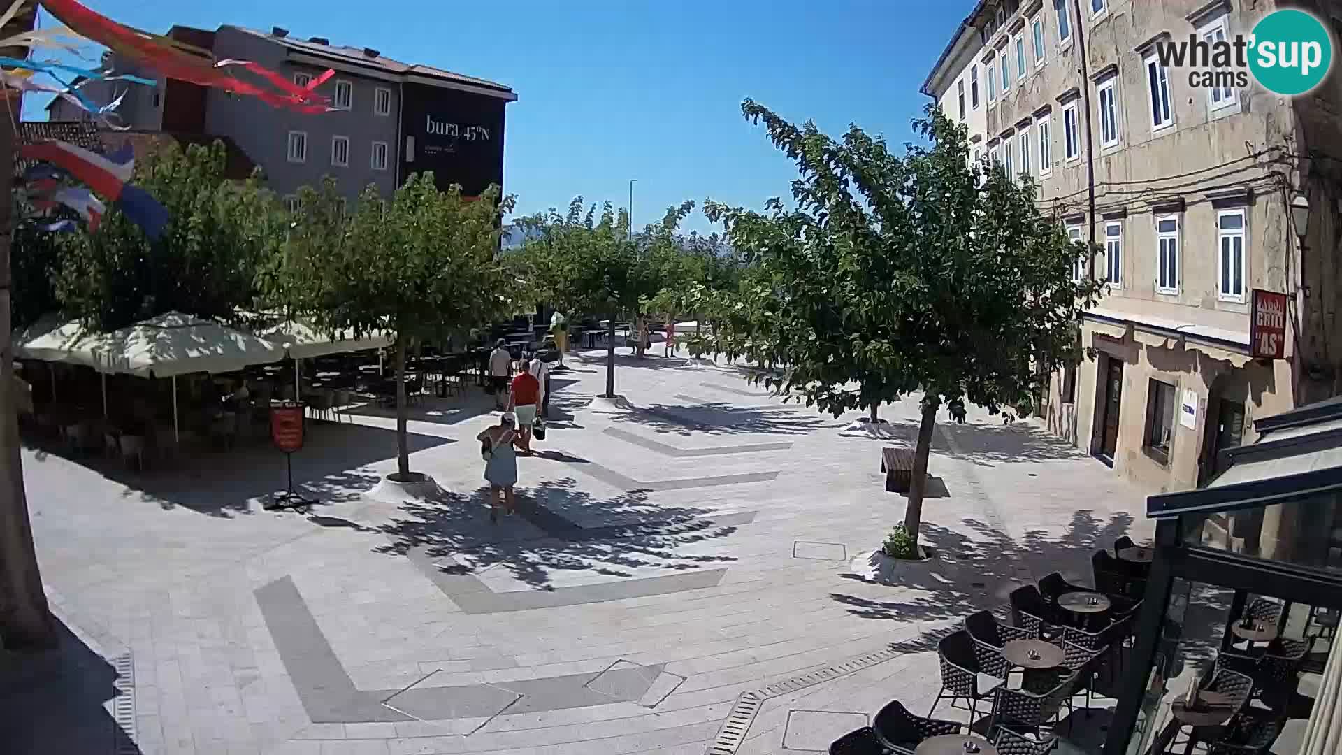 Zentrum der Stadt Senj – Pavlin platz – Live Cam Dalmatia