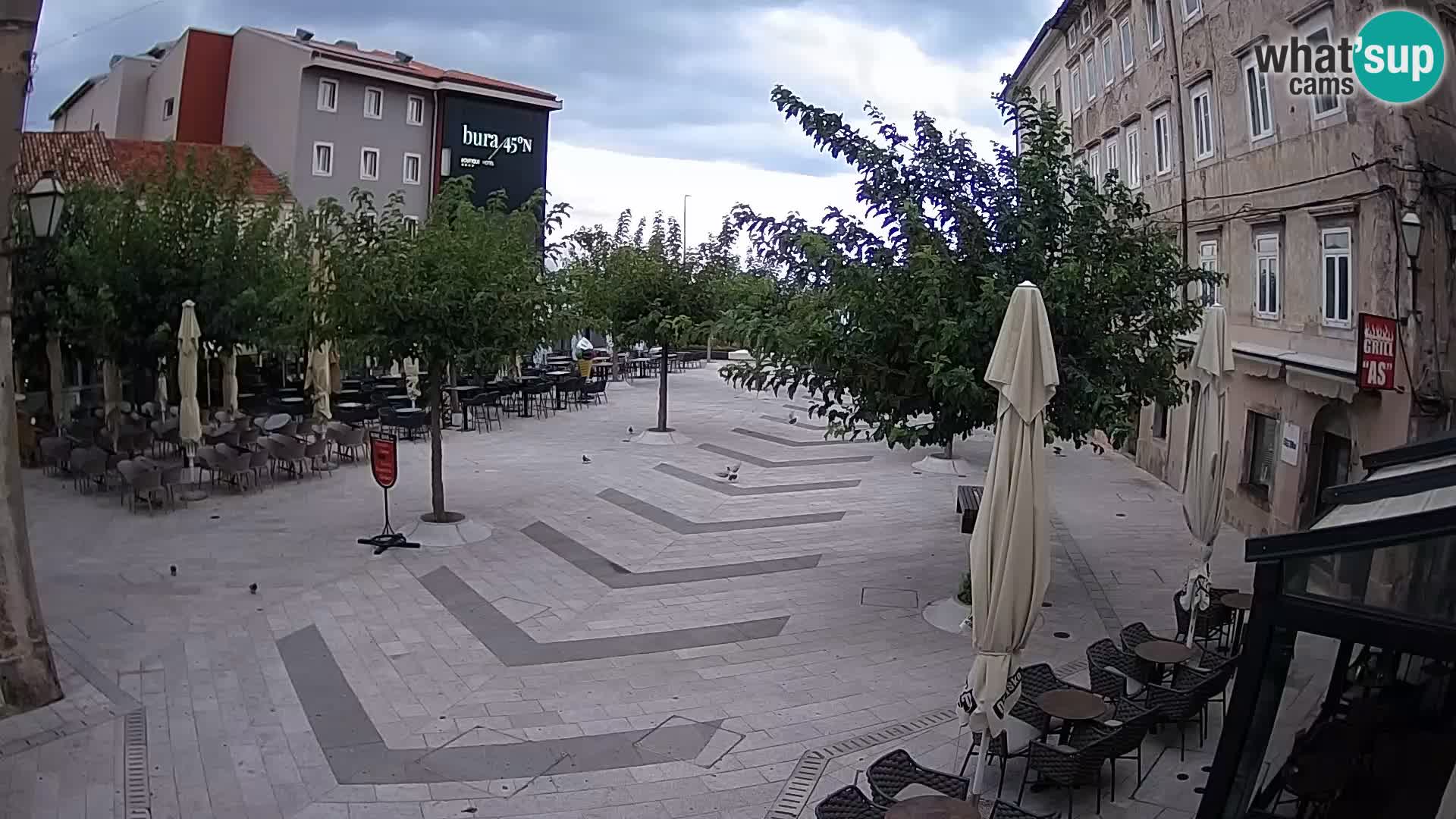 Zentrum der Stadt Senj – Pavlin platz – Live Cam Dalmatia