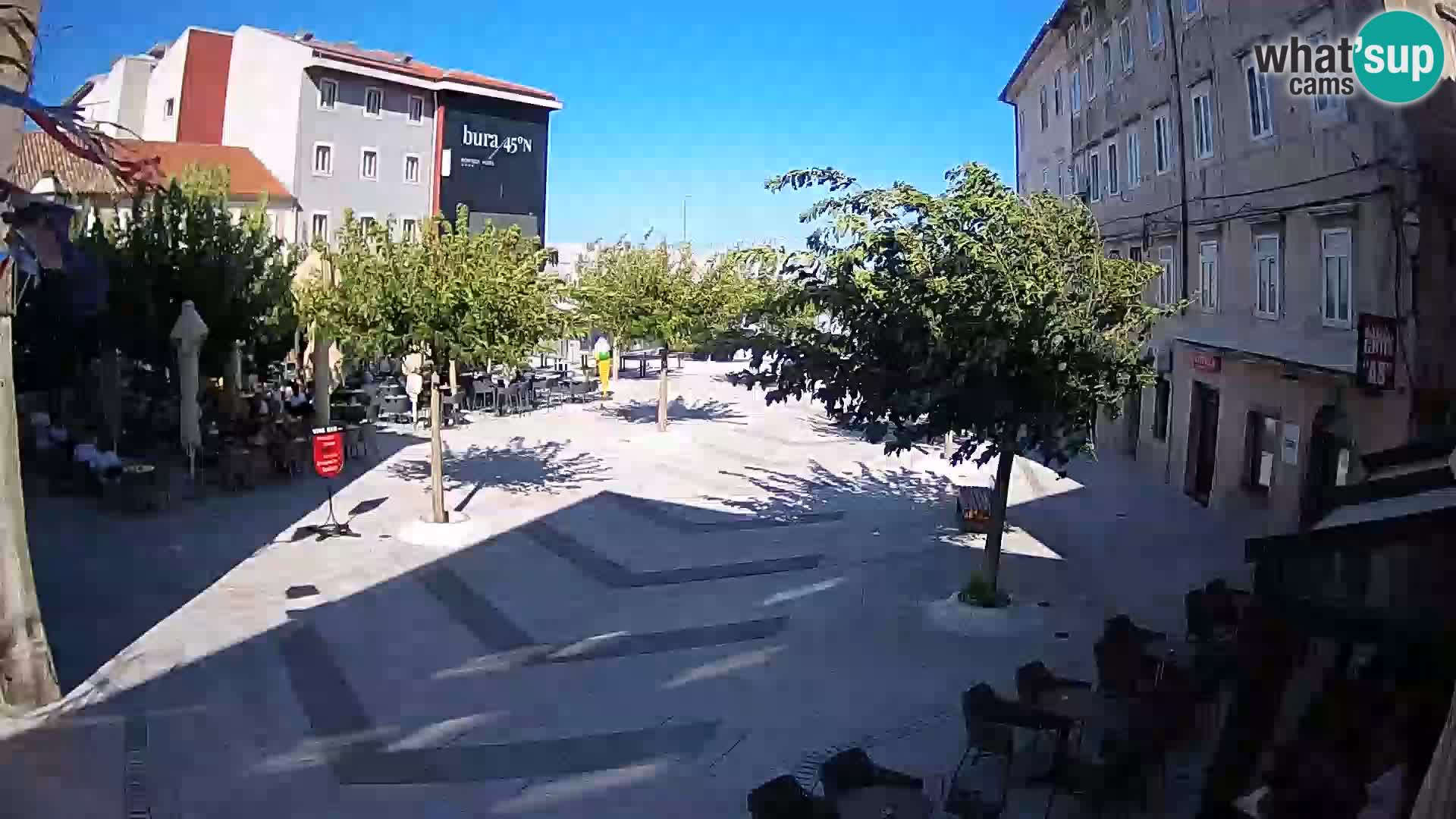 Zentrum der Stadt Senj – Pavlin platz – Live Cam Dalmatia