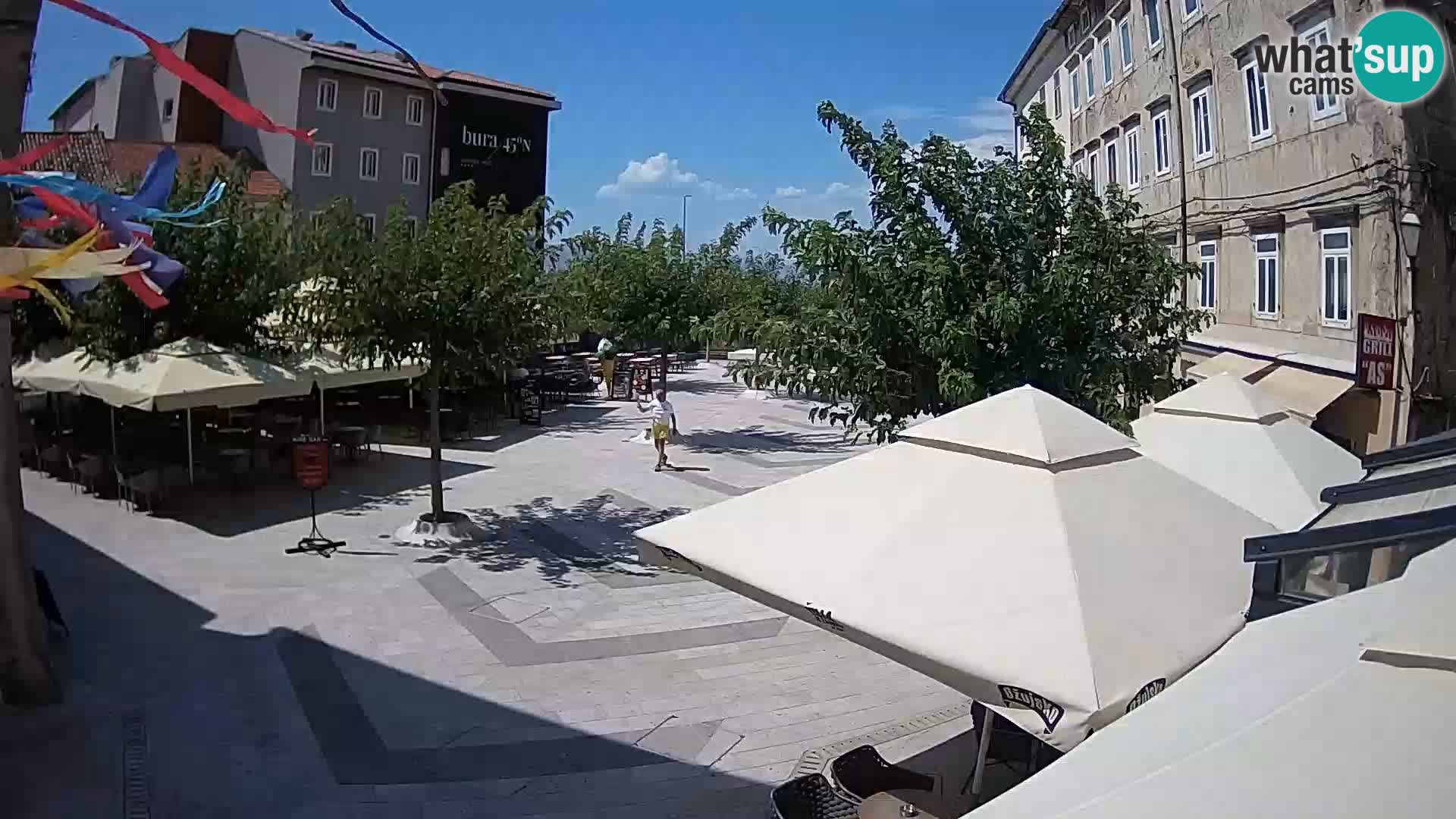 Center mesta Senj – Pavlinski trg – spletne kamere Dalmacija